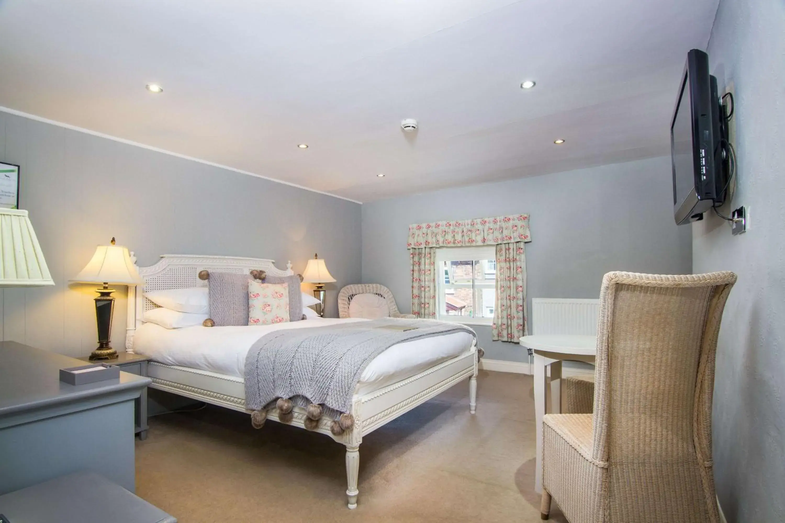 Photo of the whole room, Bed in Black Horse Inn Photo of the whole room, Bed in Black Horse Inn