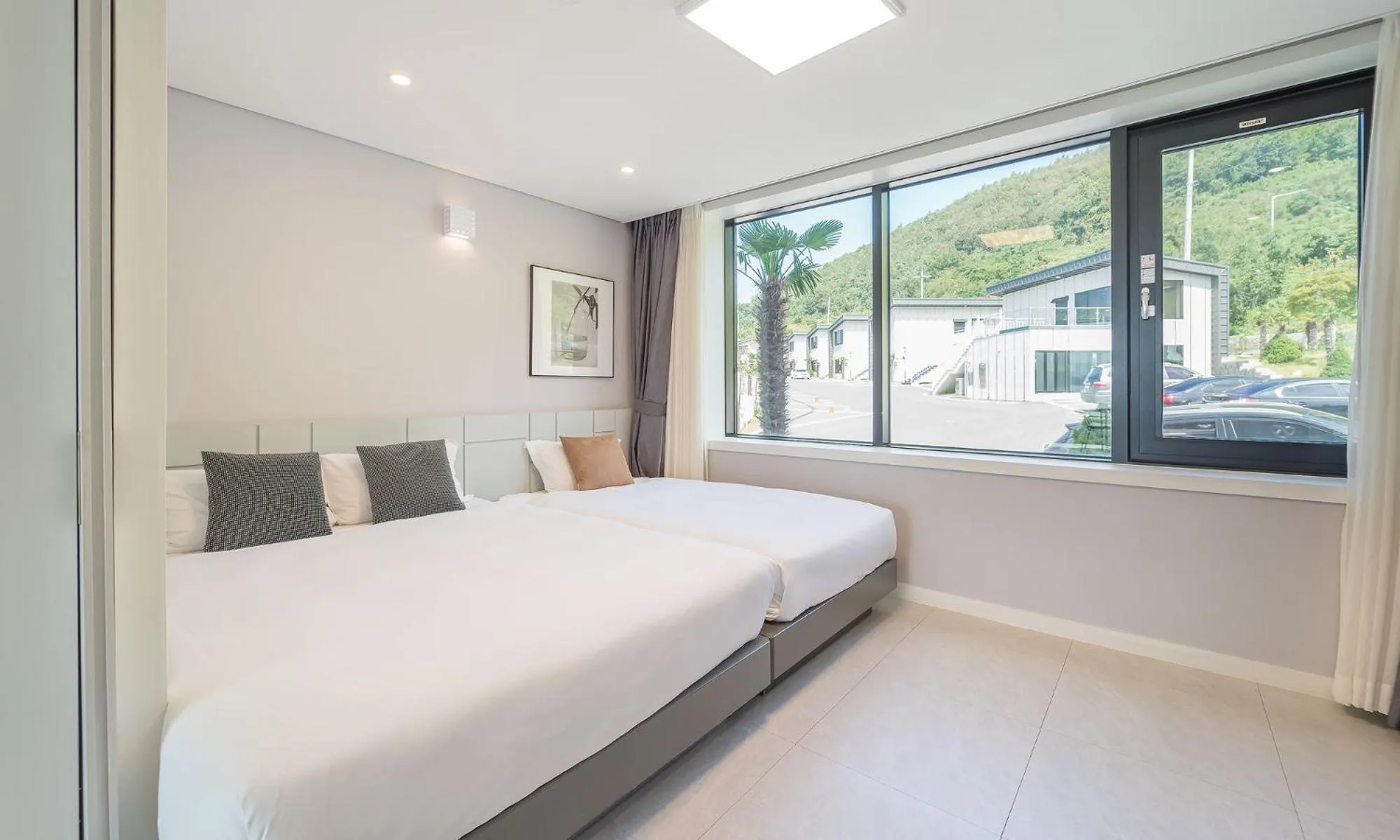 Bed in Arte Resort Spa & Pool Villa