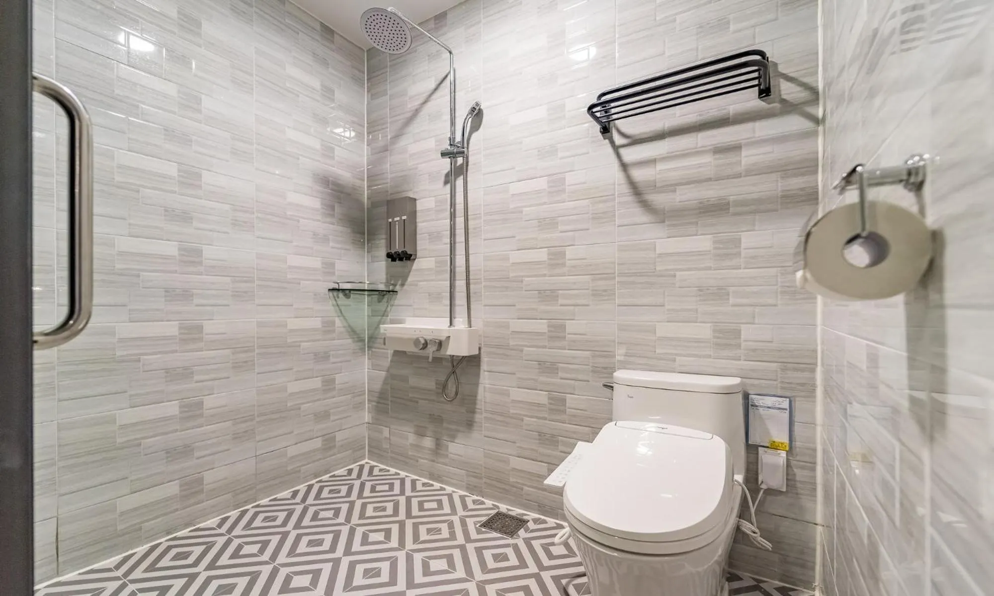 Shower in Arte Resort Spa & Pool Villa