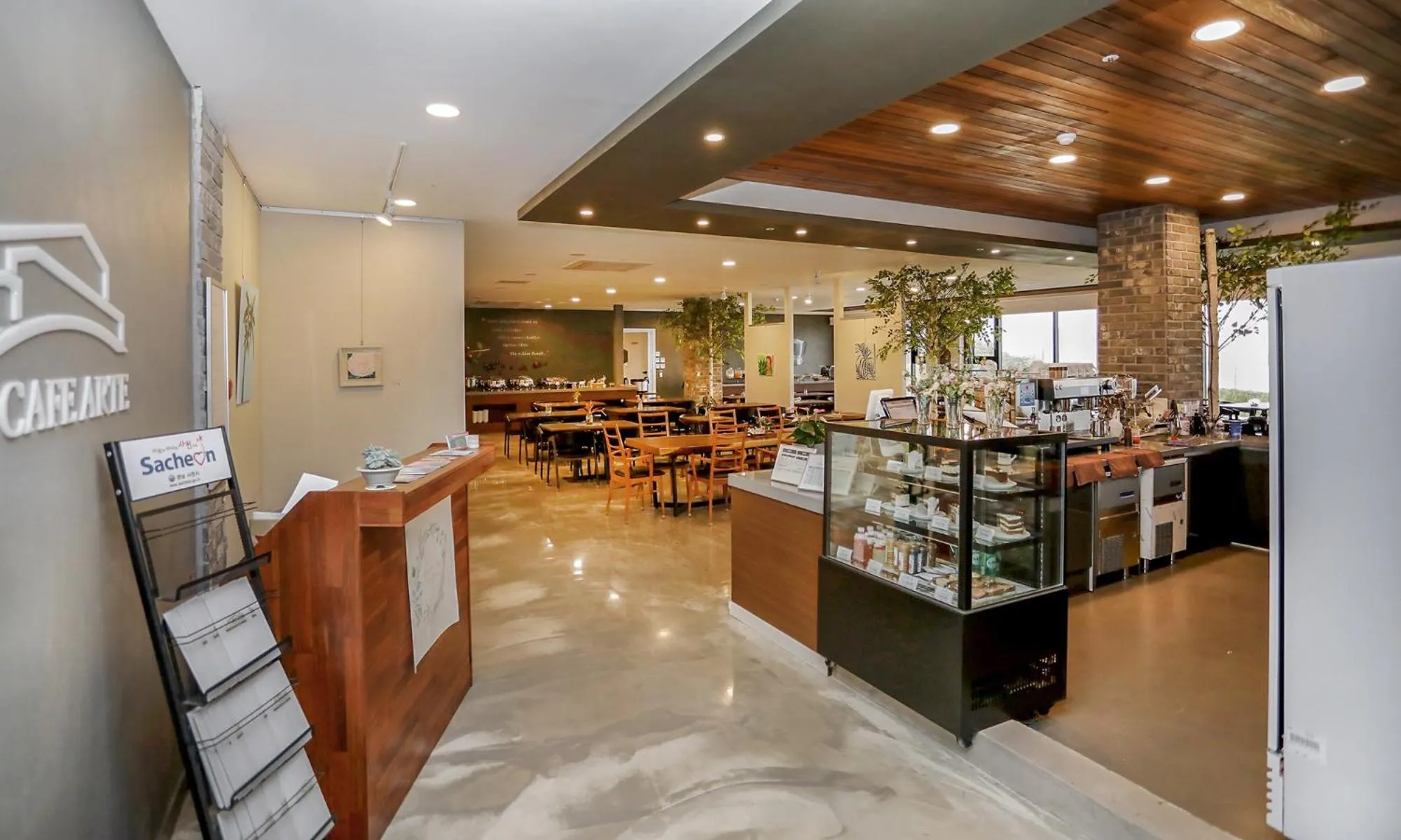 Restaurant/places to eat in Arte Resort Spa & Pool Villa