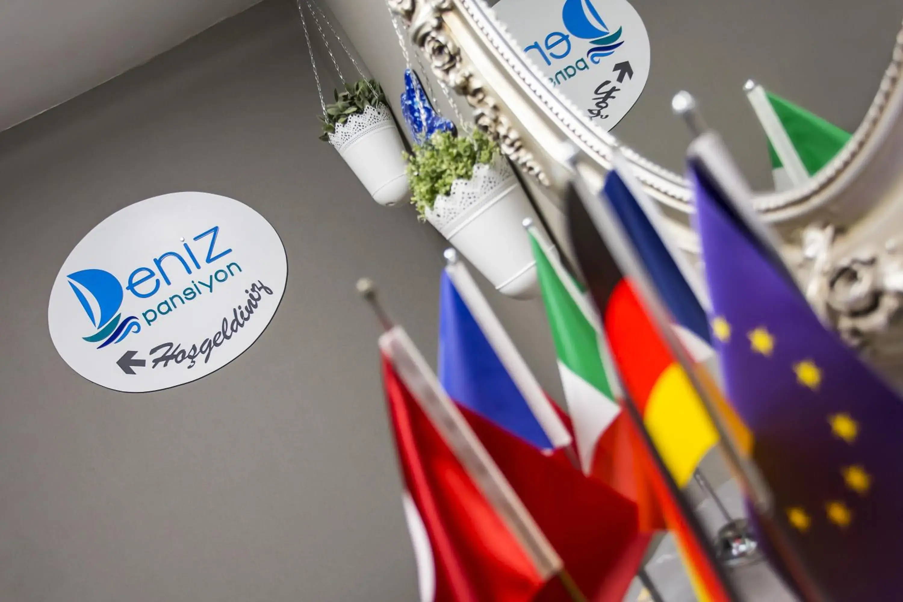 Facade/entrance in Deniz Pansiyon Facade/entrance in Deniz Pansiyon