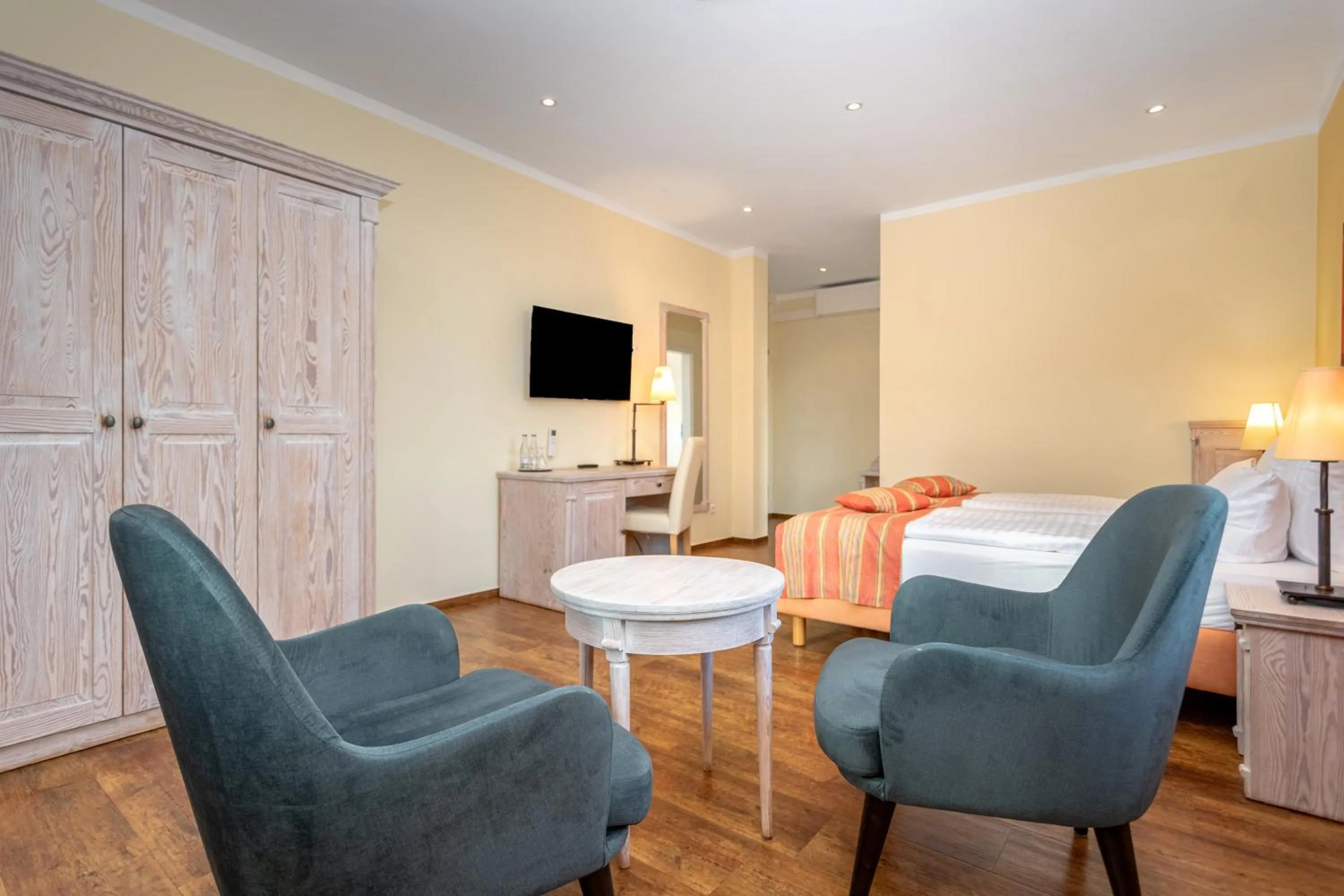 Photo of the whole room, Bed in Golfpark Strelasund