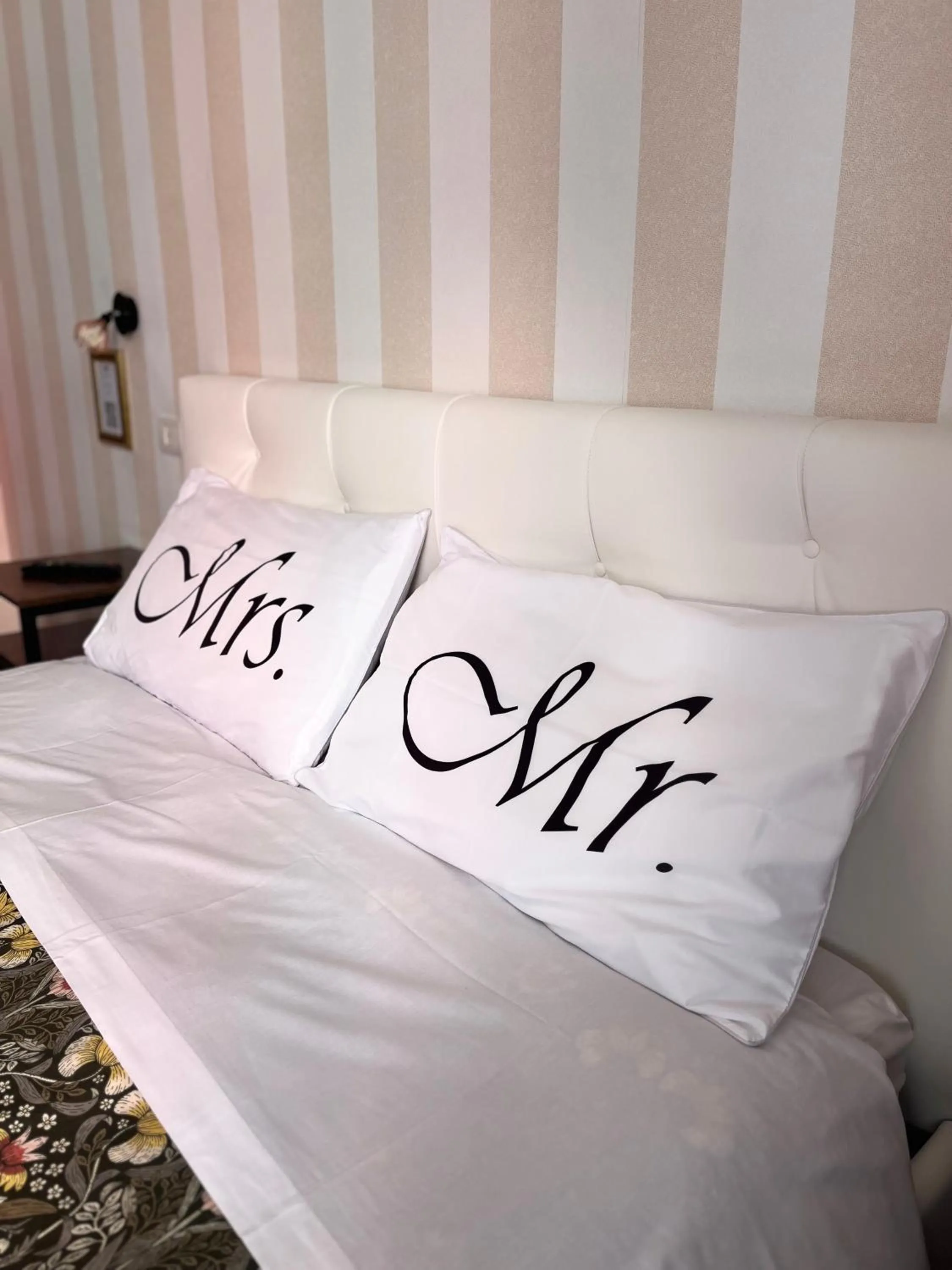 wedding, Bed in Monti49 GuestHouse