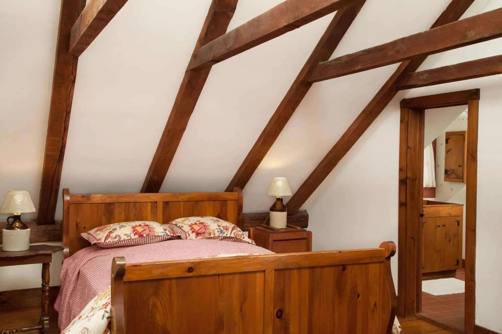 Bed in The Featherbed Inn & Nordic Spa