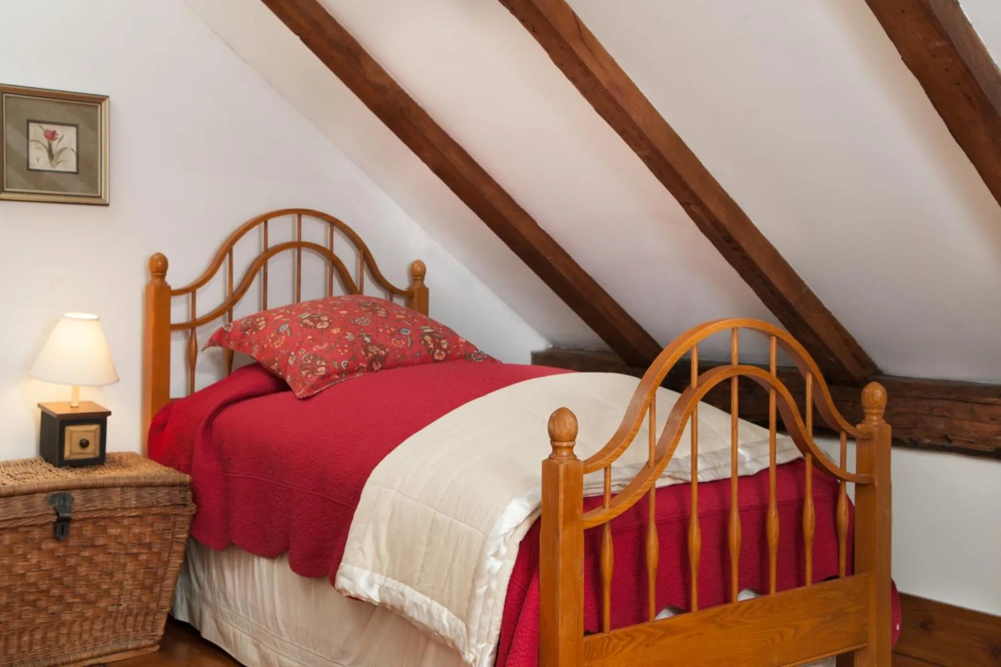 Bed in The Featherbed Inn & Nordic Spa