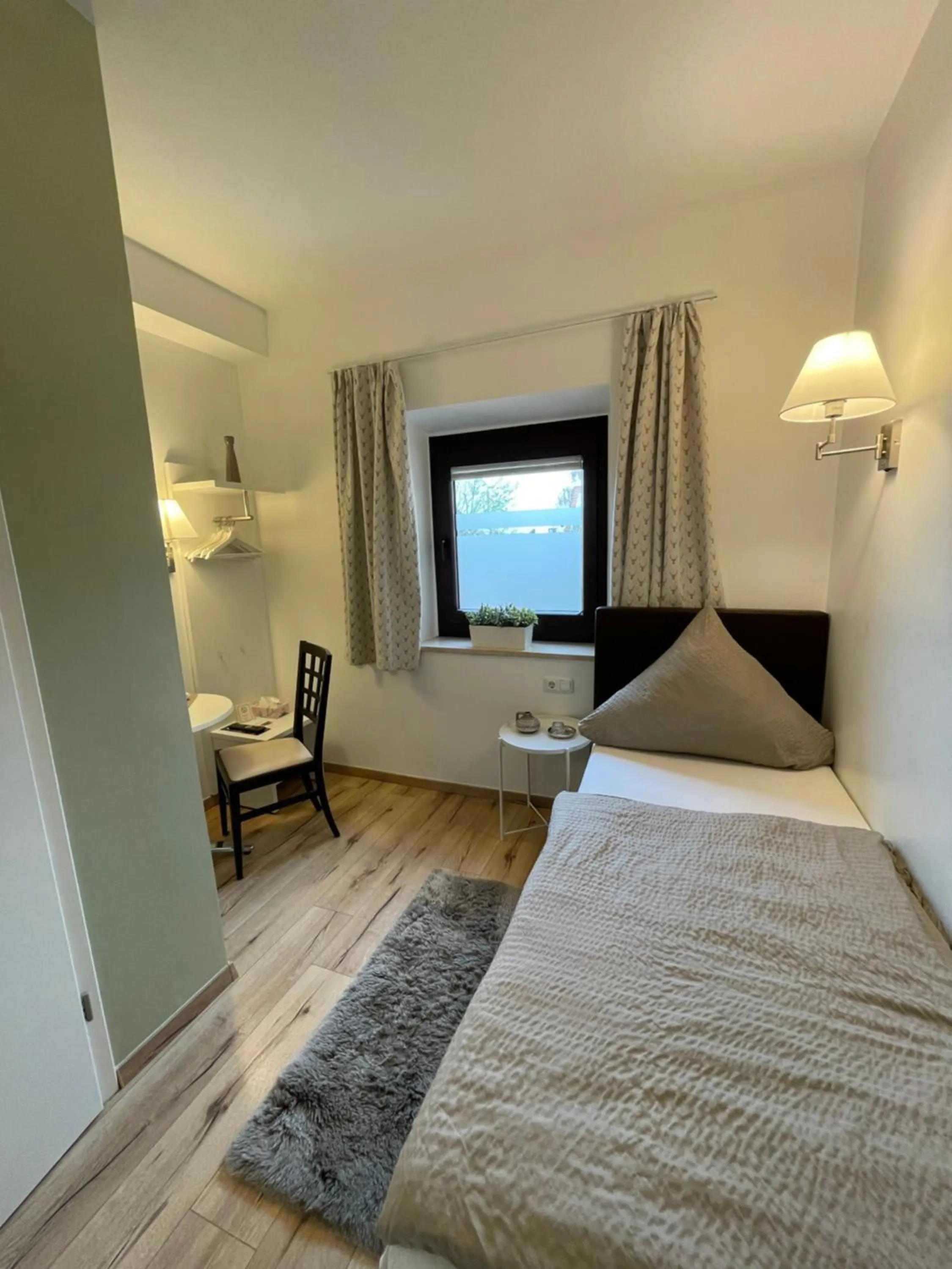 Photo of the whole room, Bed in Landgasthof zur Sonne