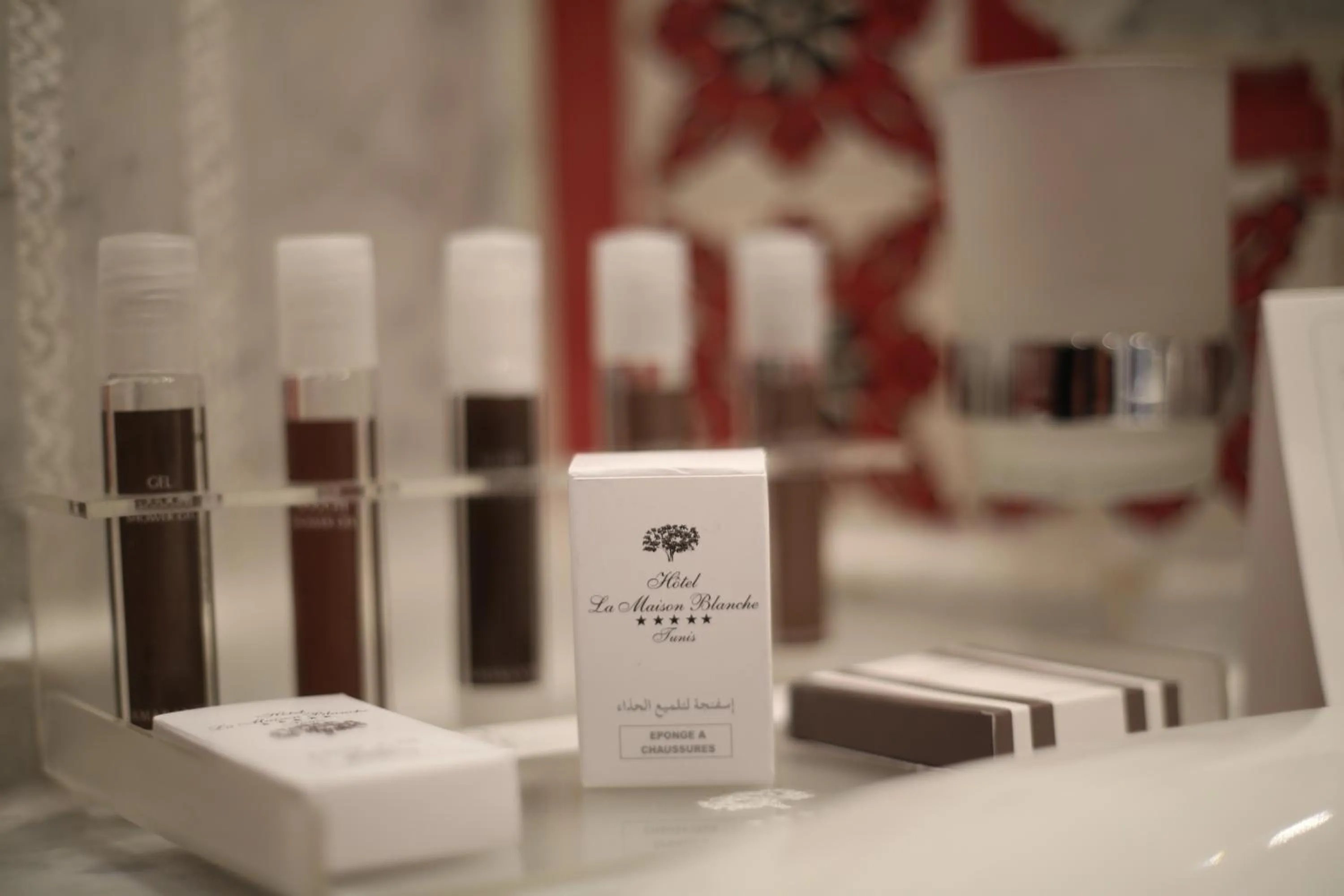 Bathroom in Hôtel La Maison Blanche