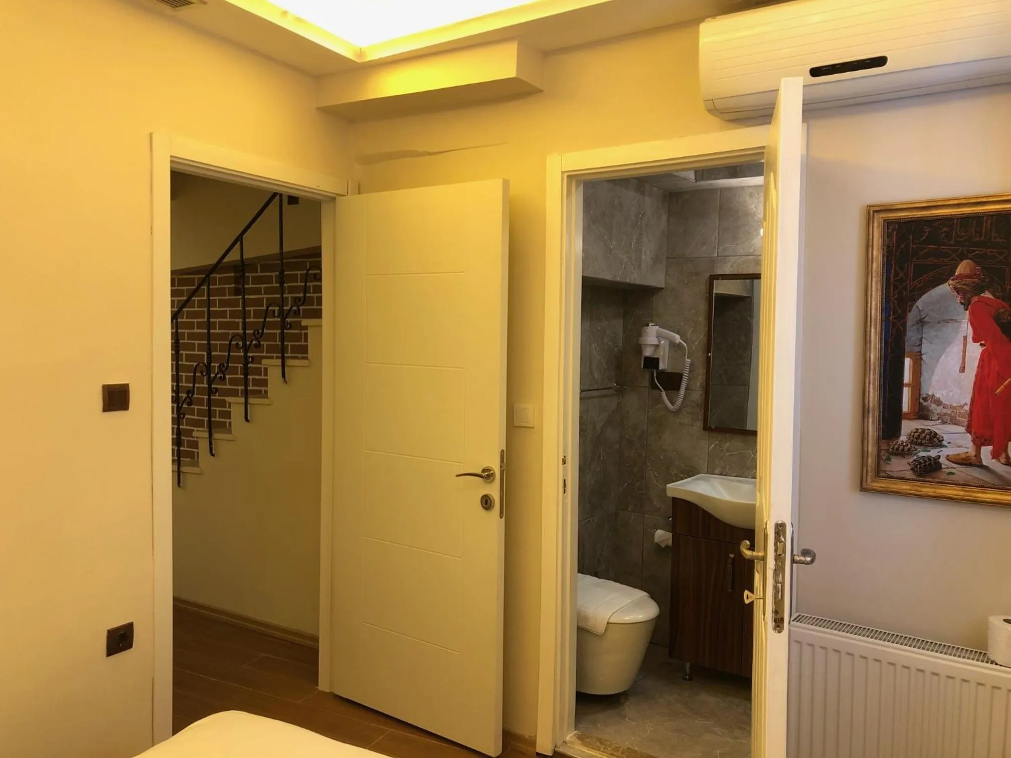 Bedroom in Rose Mansion by Otantik Suites