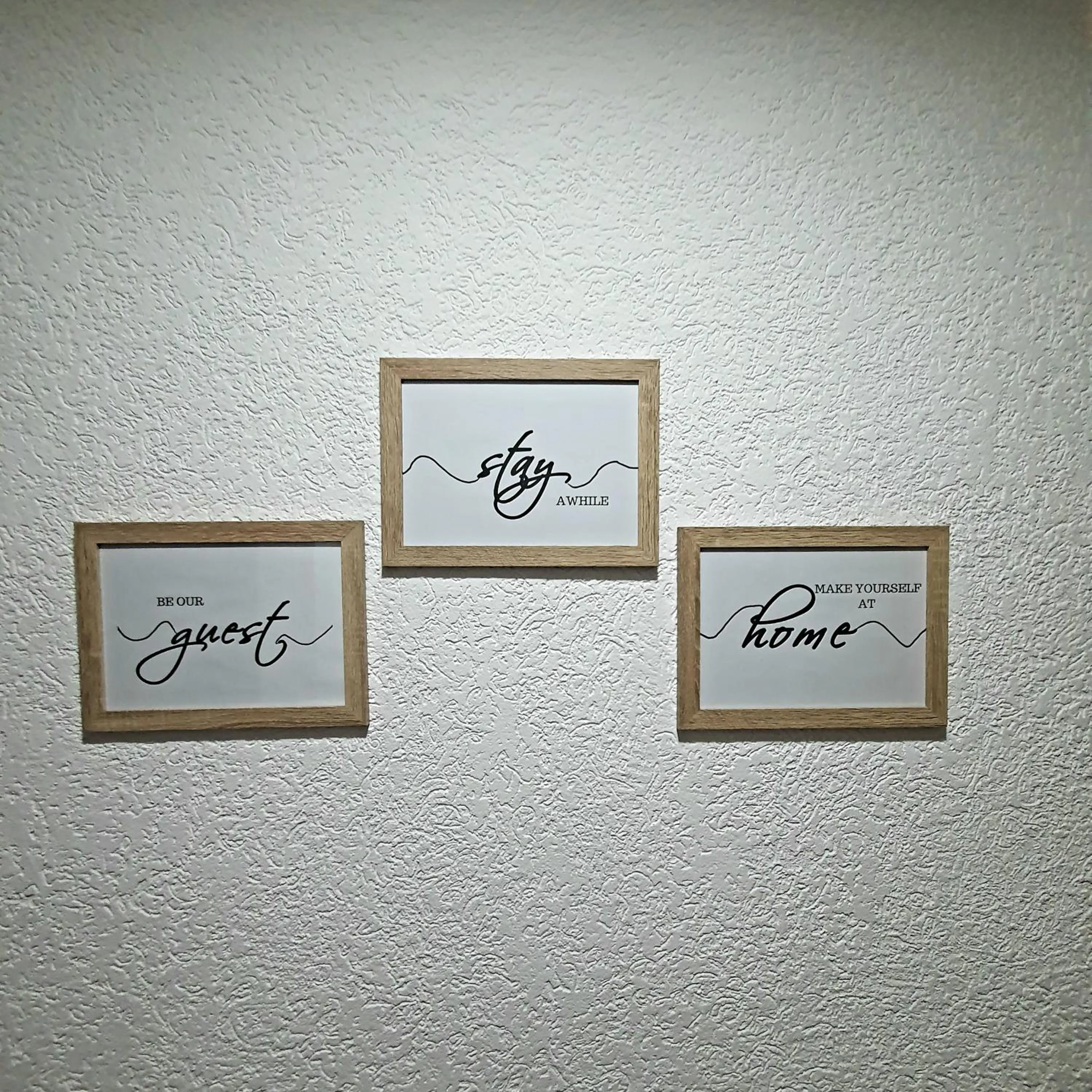 Text overlay in Villa Beti