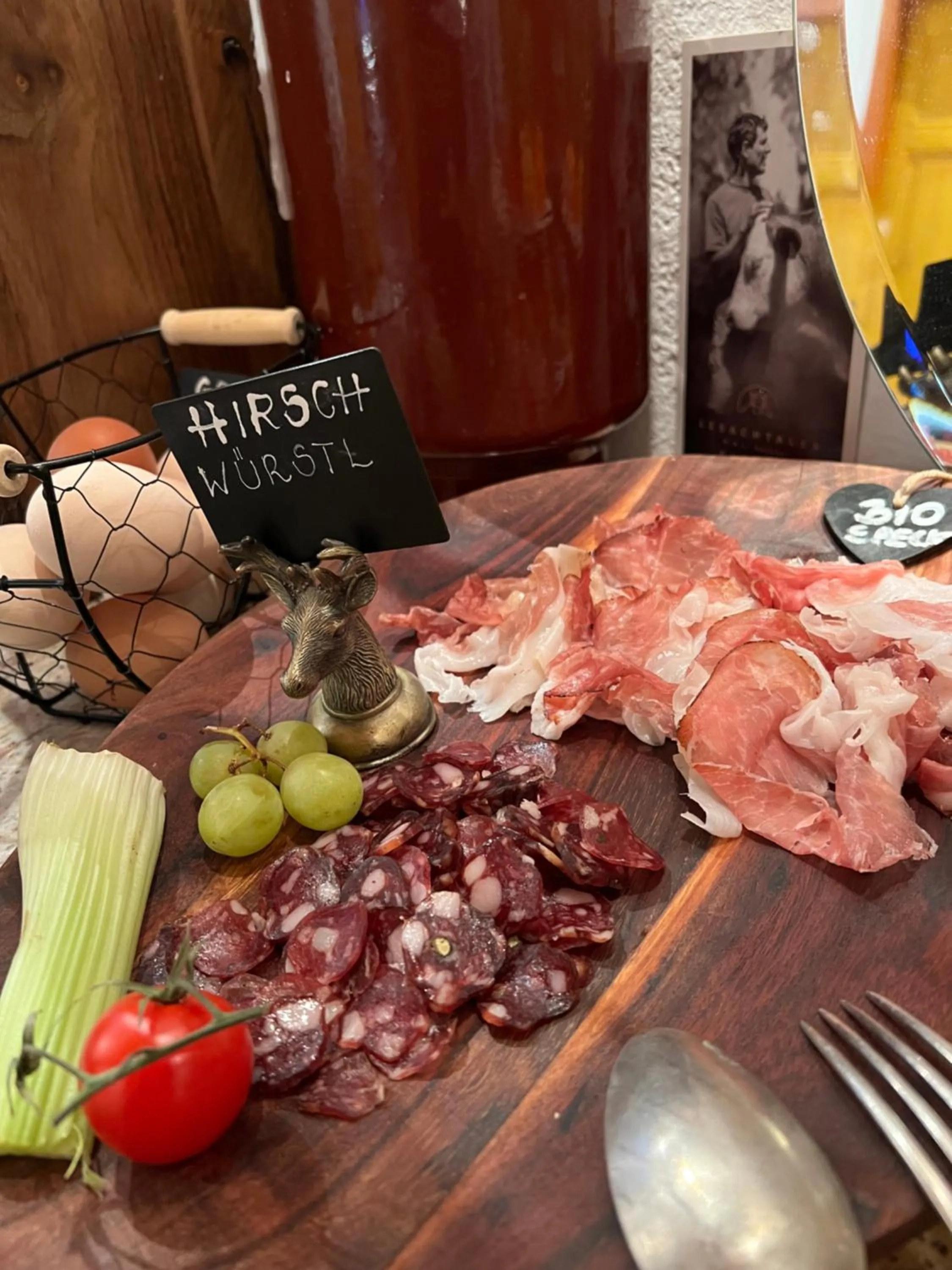 Breakfast in Villa Blumegg