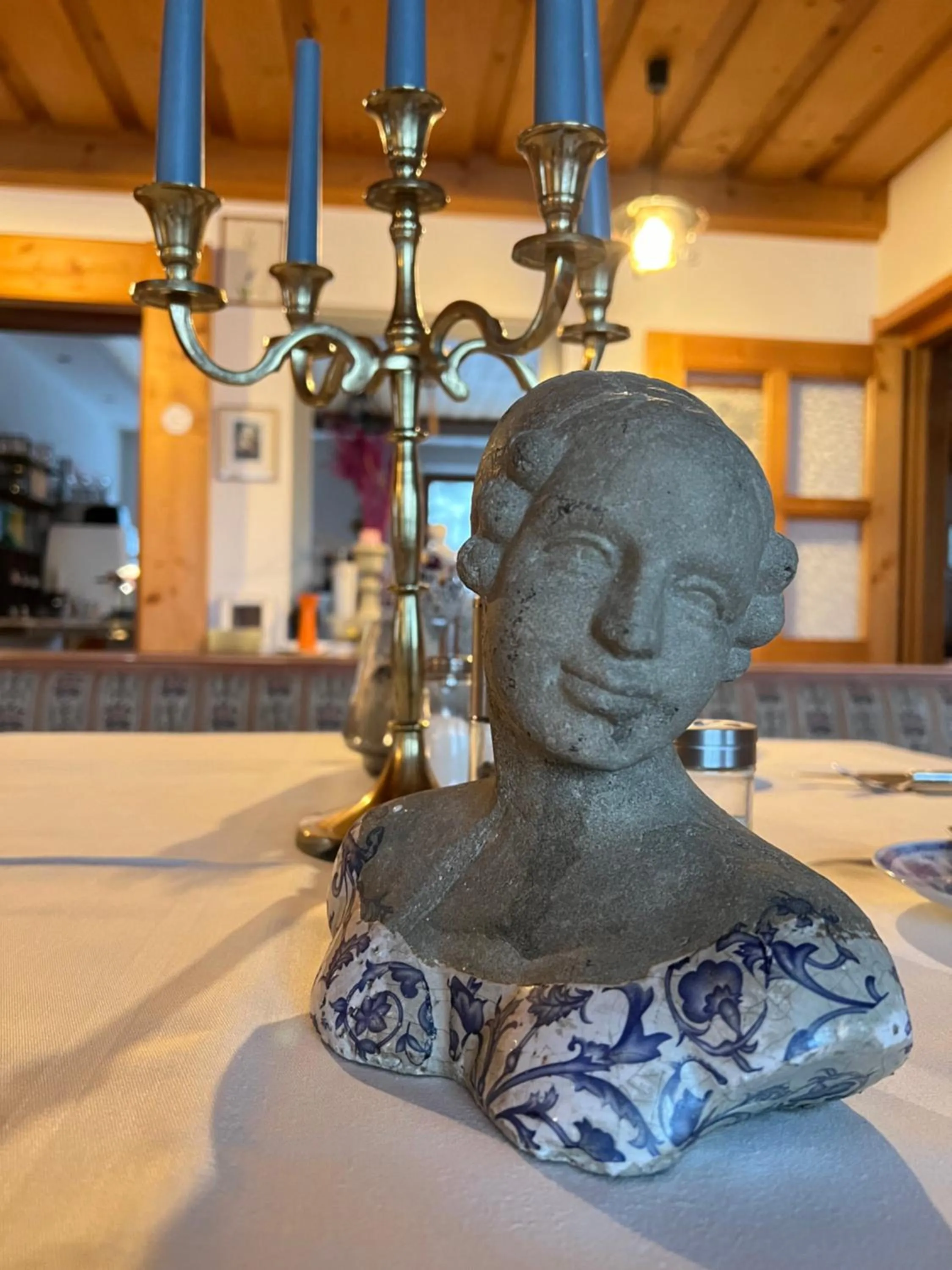 Breakfast in Villa Blumegg