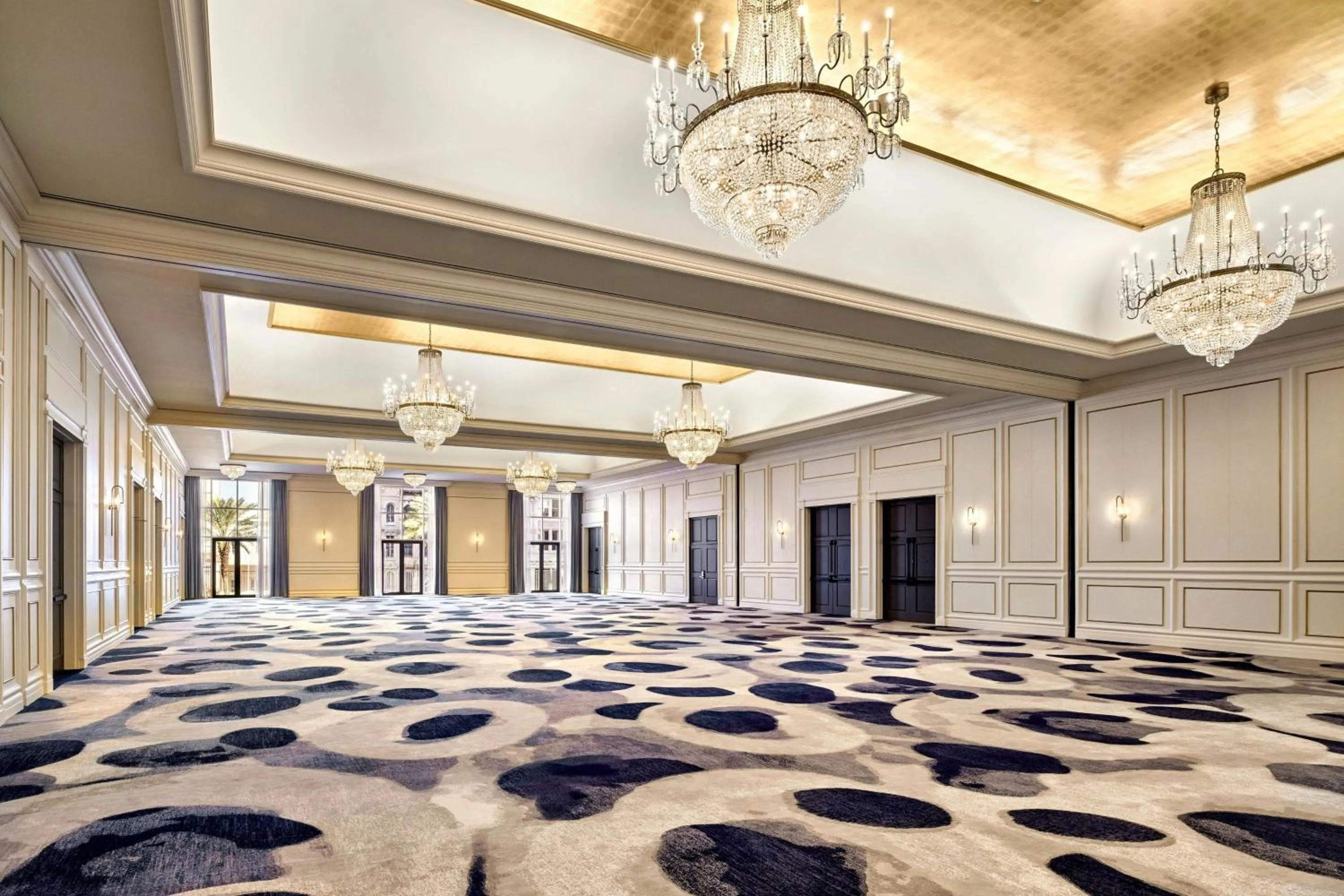 Meeting/conference room, Bed in JW Marriott New Orleans