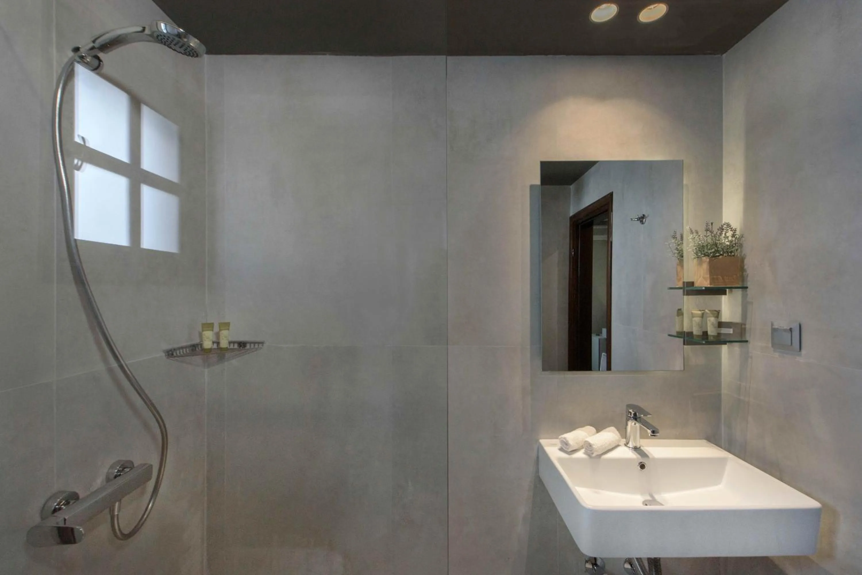 Bathroom in Akrathos Beach Hotel