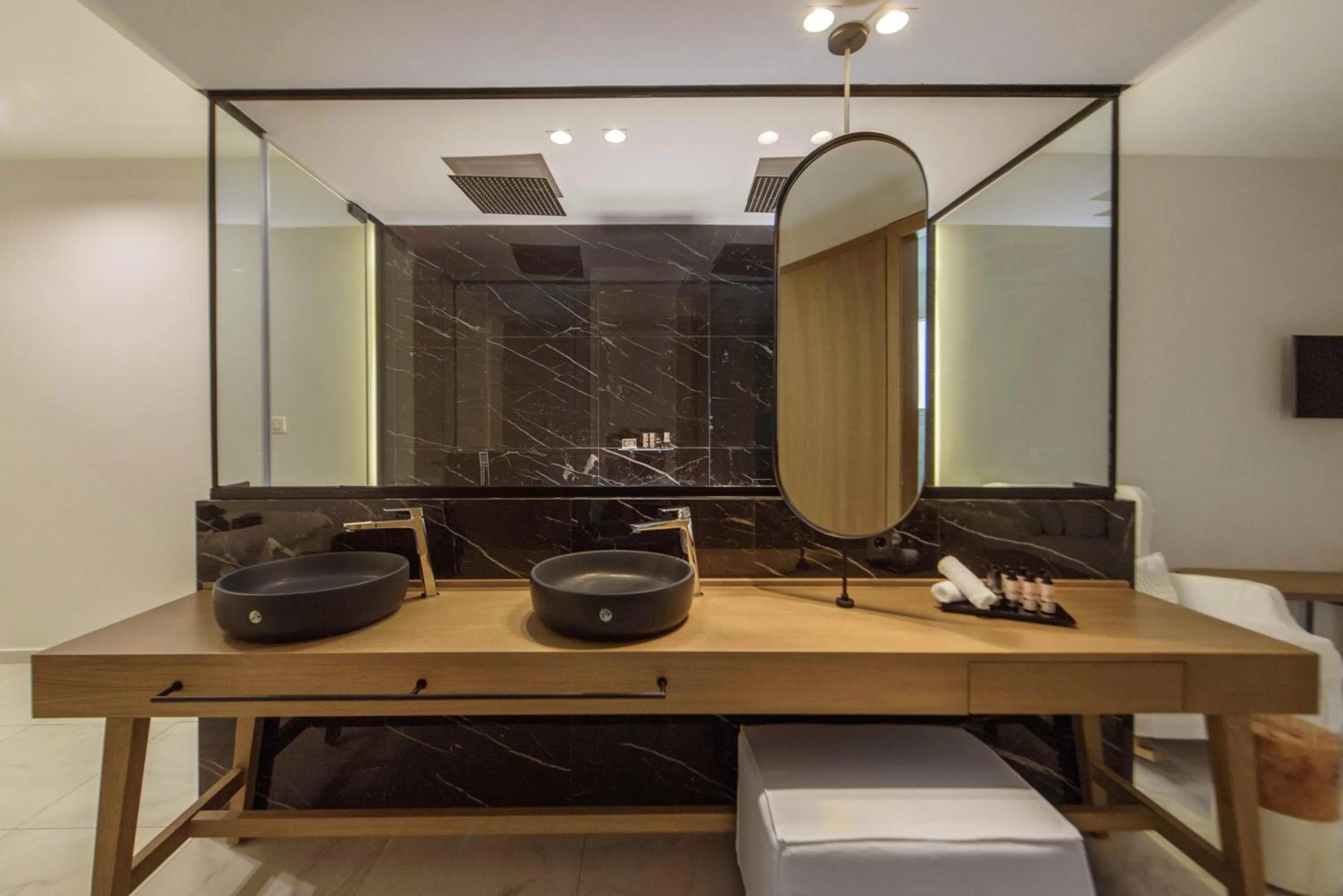 Bathroom in Akrathos Beach Hotel