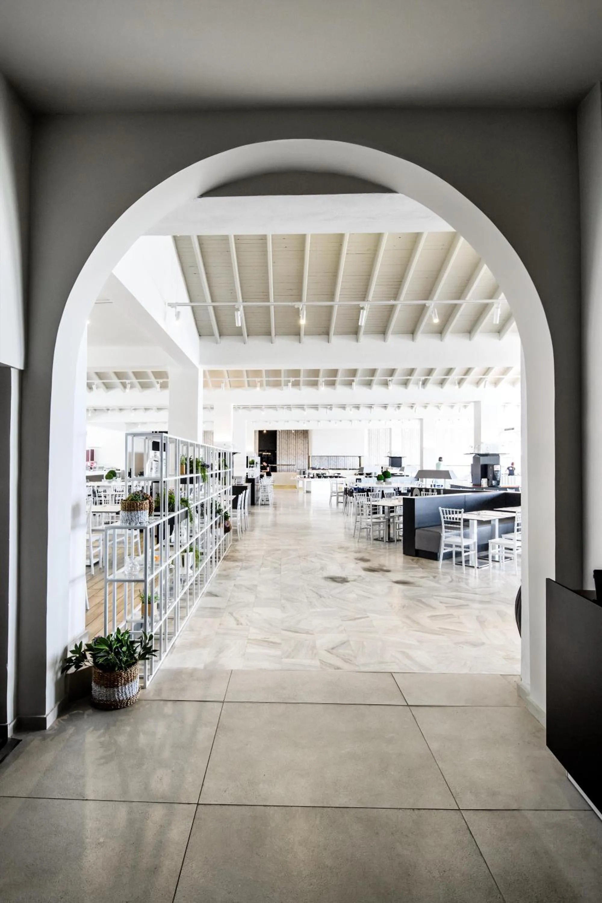 Restaurant/places to eat in Akrathos Beach Hotel