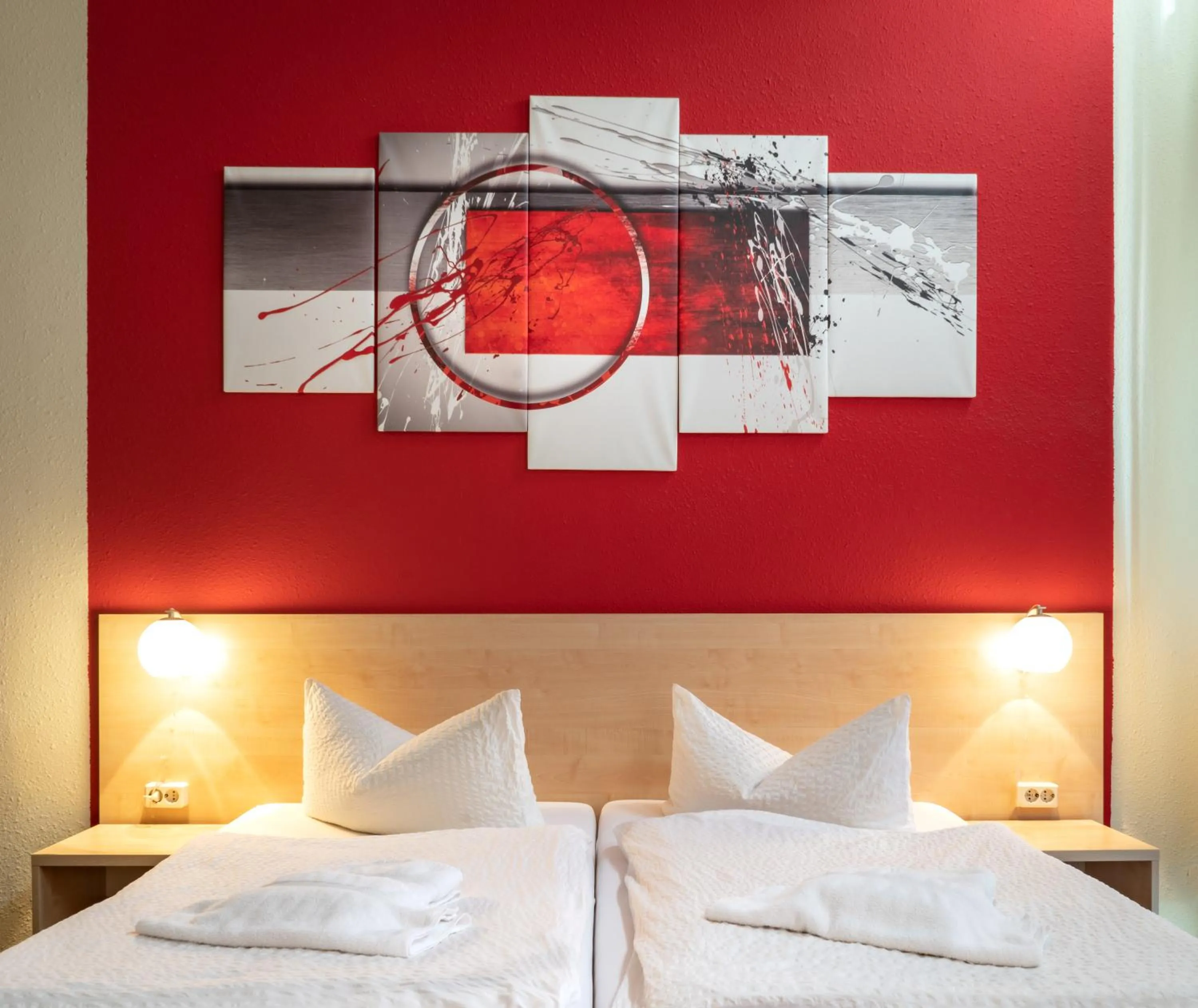 Staff, Bed in Gästehaus Lisakowski Pension am Brautwiesenpark