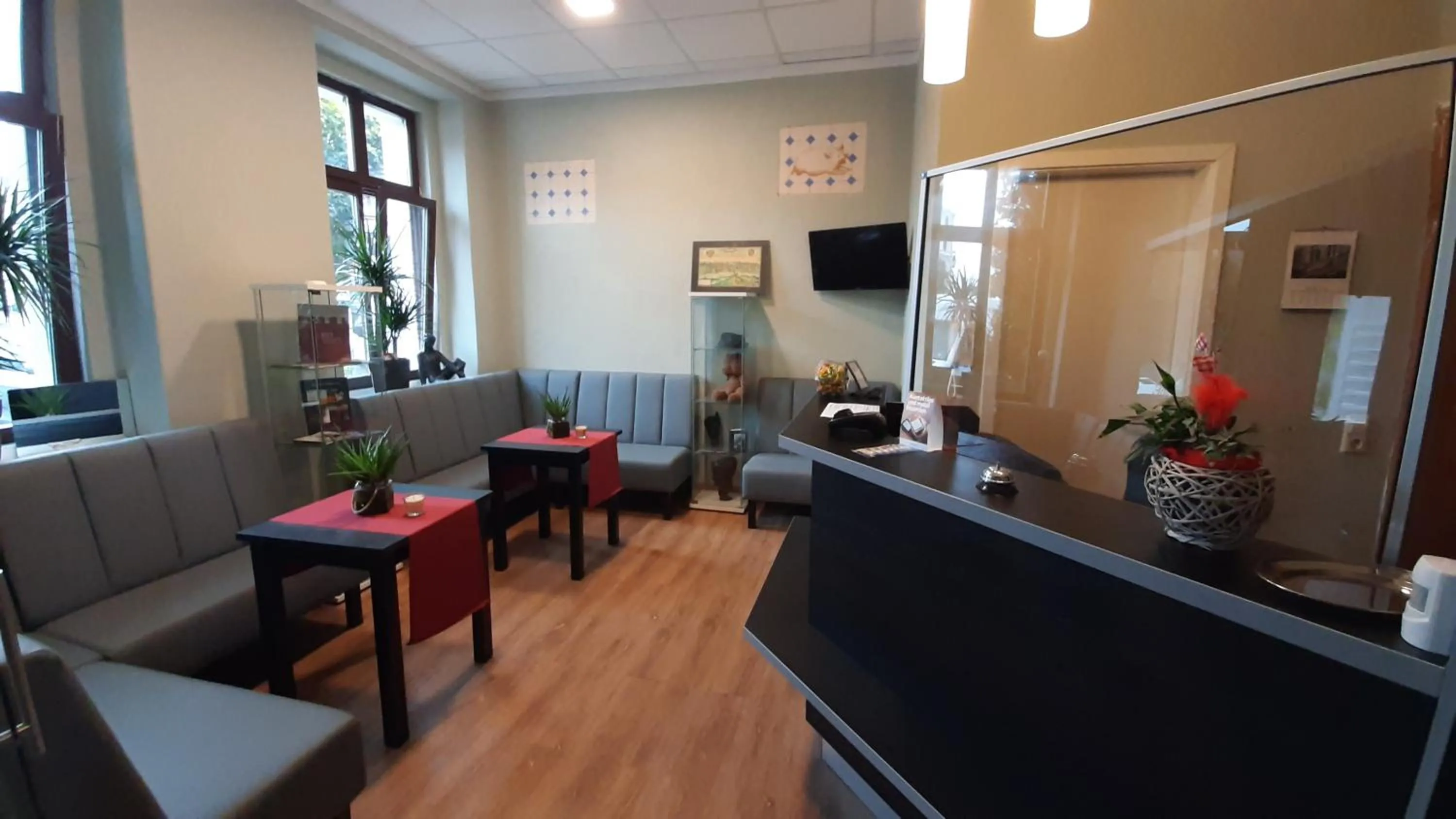 Lobby or reception in Gästehaus Lisakowski Pension am Brautwiesenpark