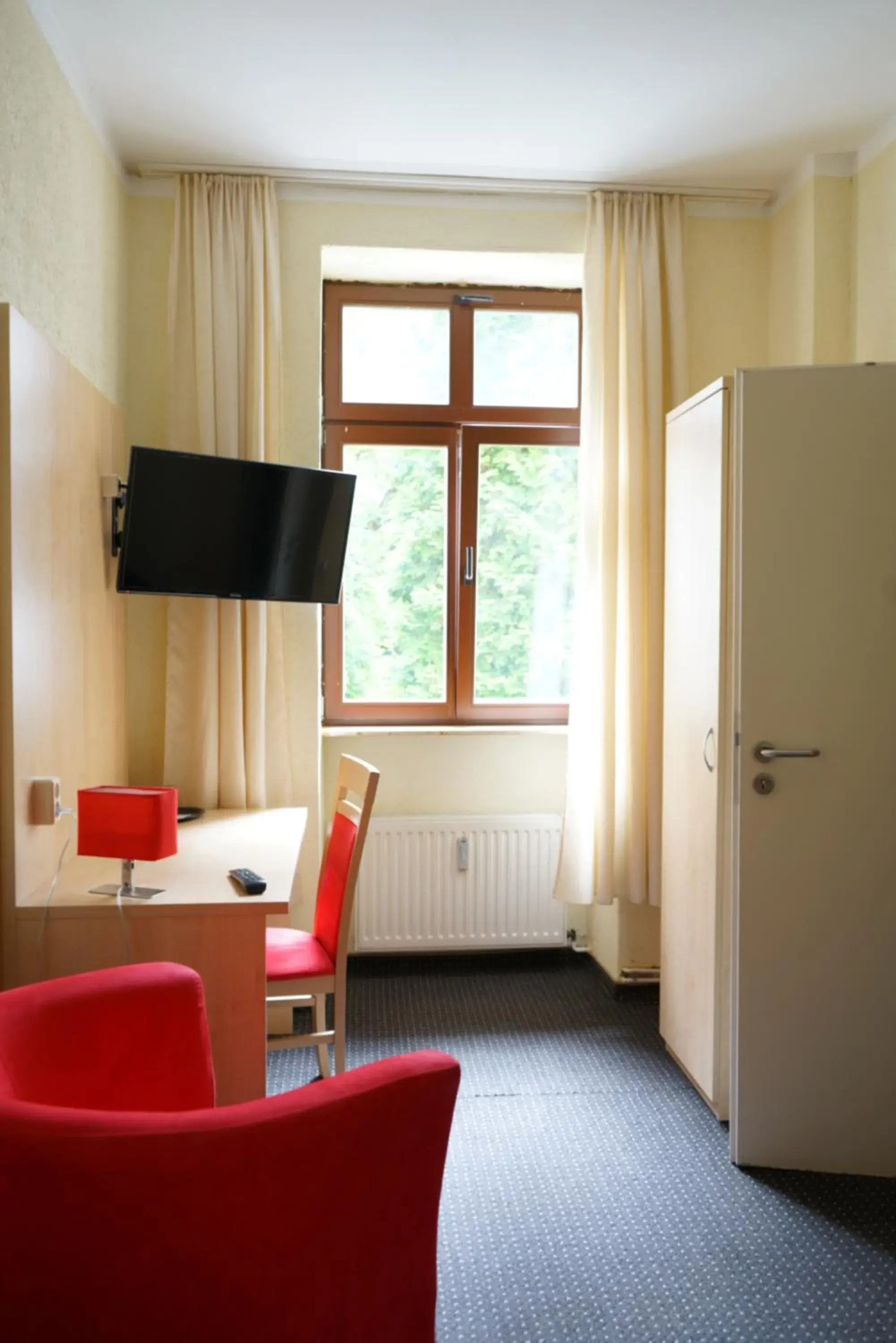 Single Room in Gästehaus Lisakowski Pension am Brautwiesenpark Single Room in Gästehaus Lisakowski Pension am Brautwiesenpark