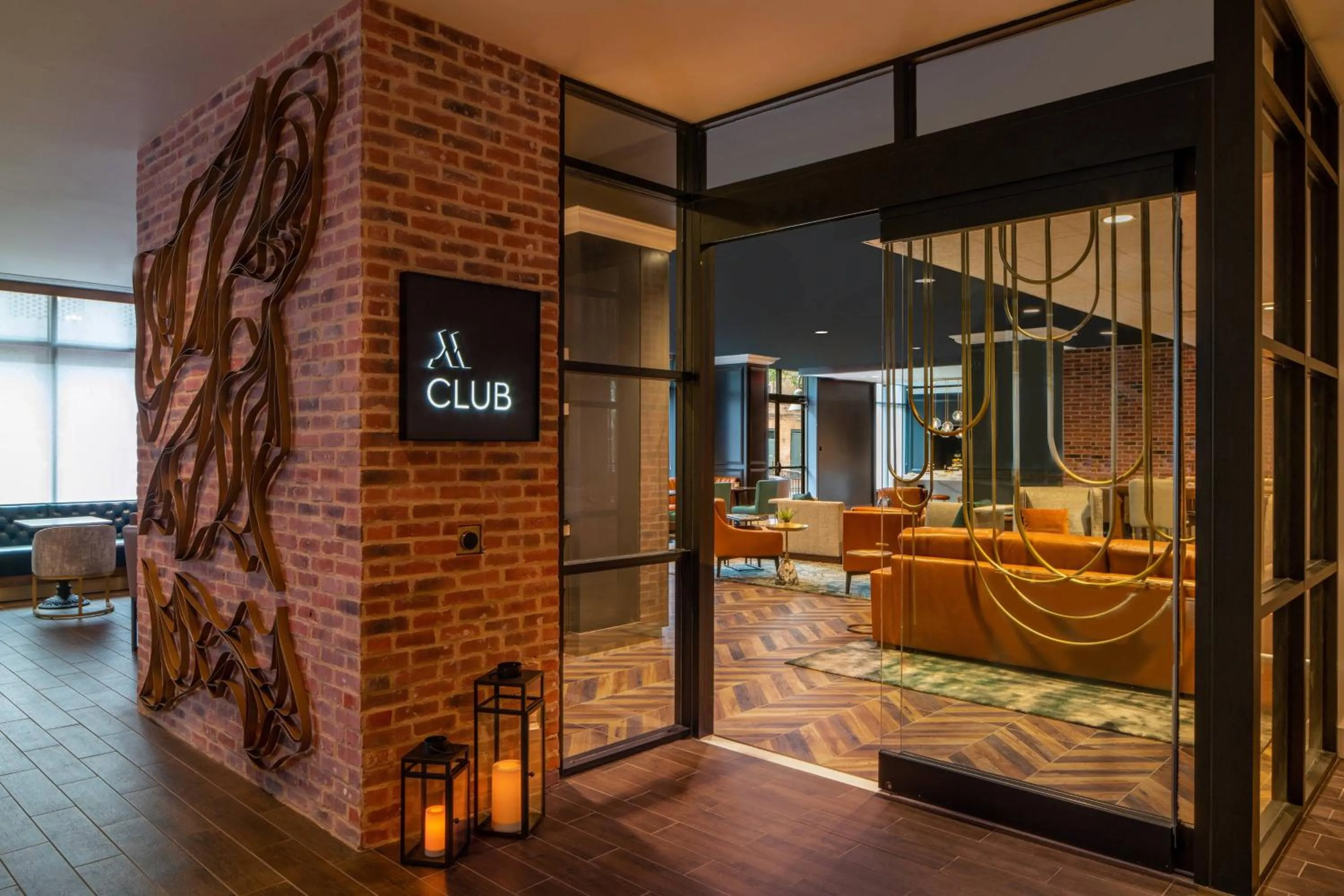 Lounge or bar in New Orleans Marriott Warehouse Arts District