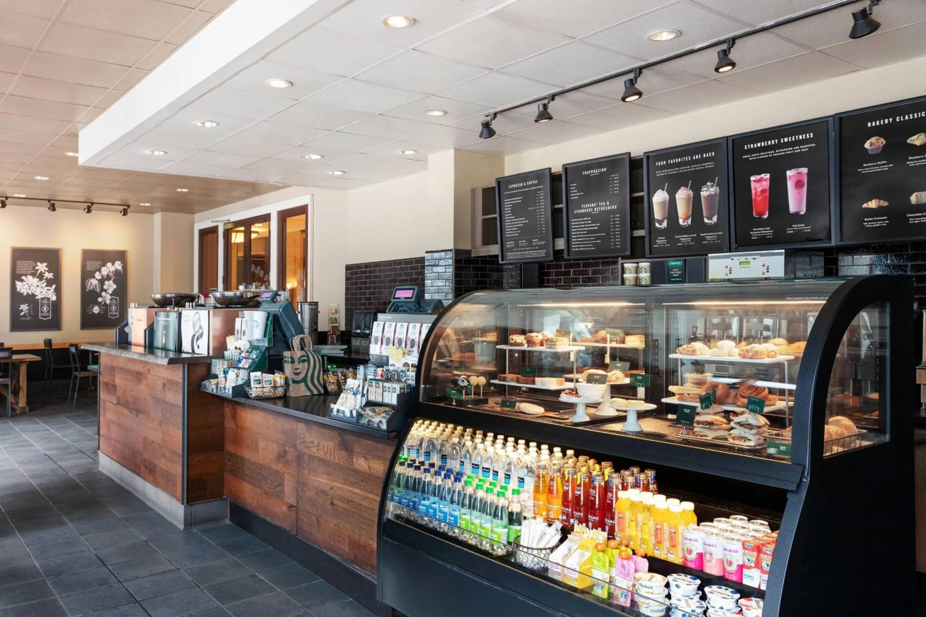 Restaurant/places to eat in New Orleans Marriott Warehouse Arts District