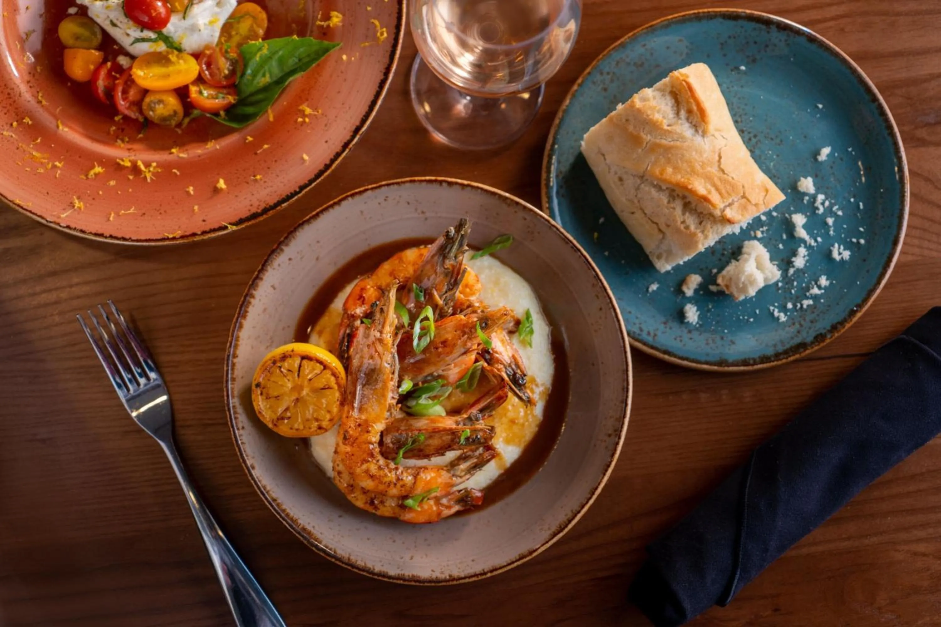 Restaurant/places to eat in New Orleans Marriott Warehouse Arts District