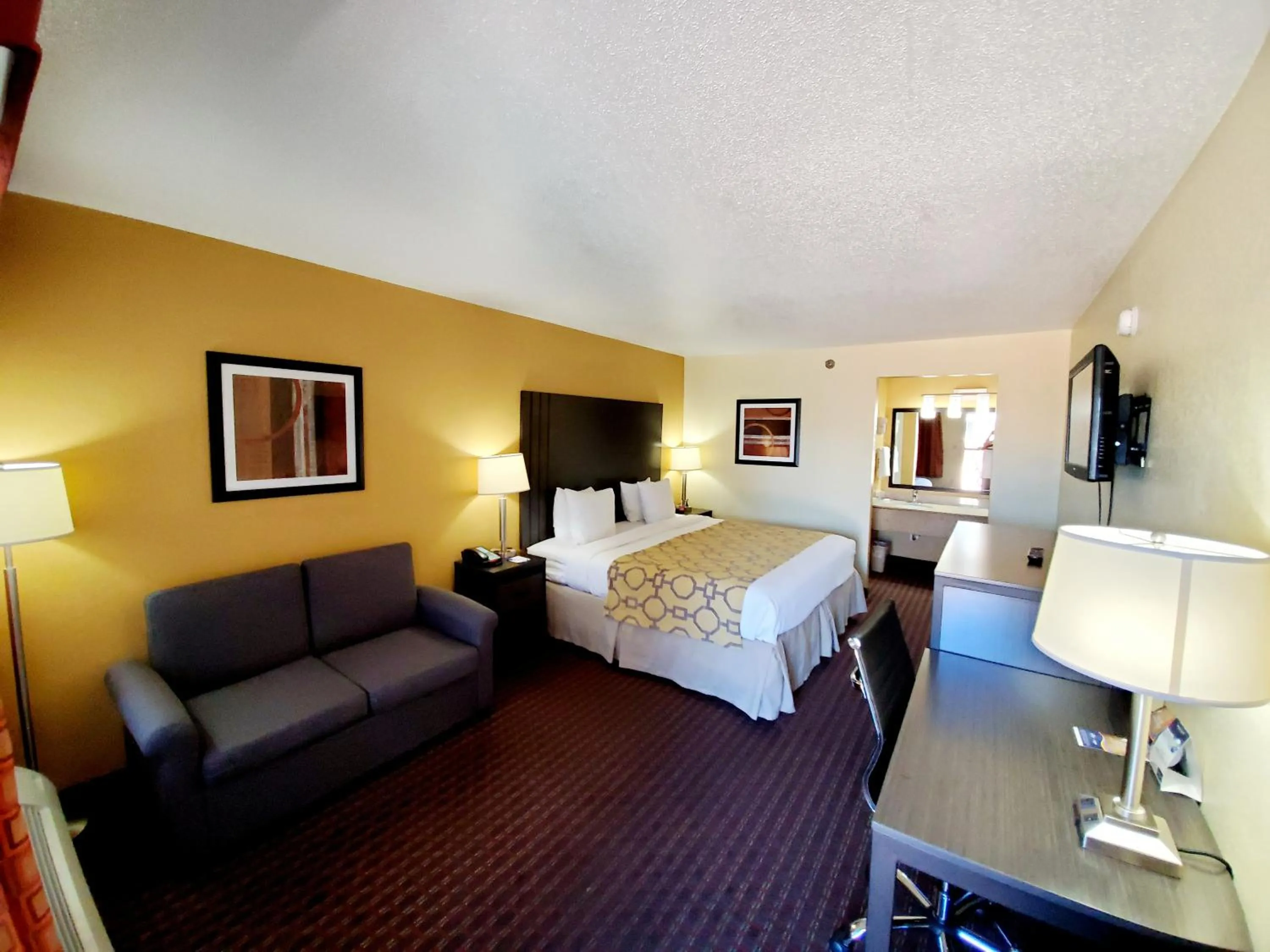 Photo of the whole room, Bed in Baymont by Wyndham Goodlettsville Nashville