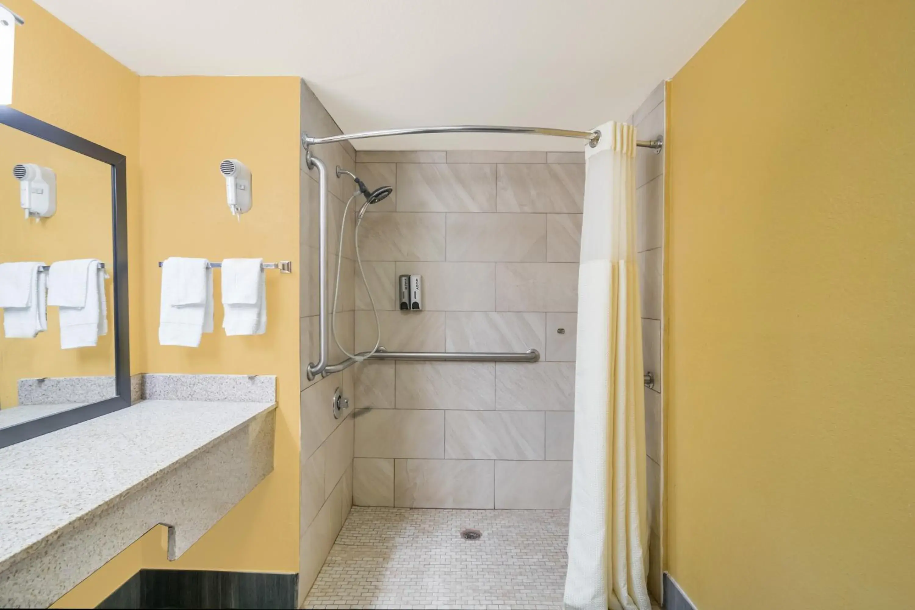 King Room - Disability Access/Non-Smoking in Baymont by Wyndham Goodlettsville Nashville King Room - Disability Access/Non-Smoking in Baymont by Wyndham Goodlettsville Nashville