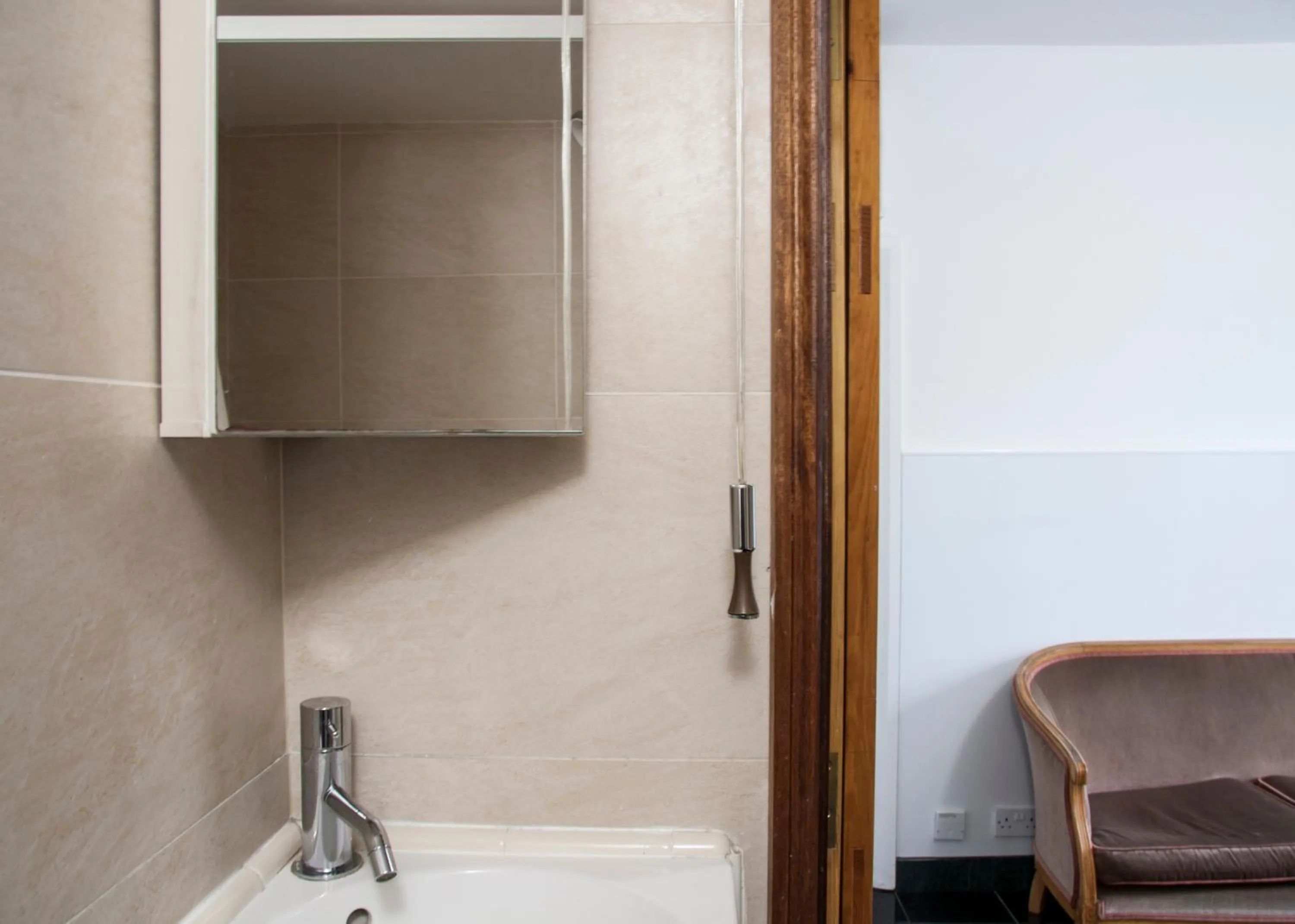 Bathroom in Caledonian Studio Flats
