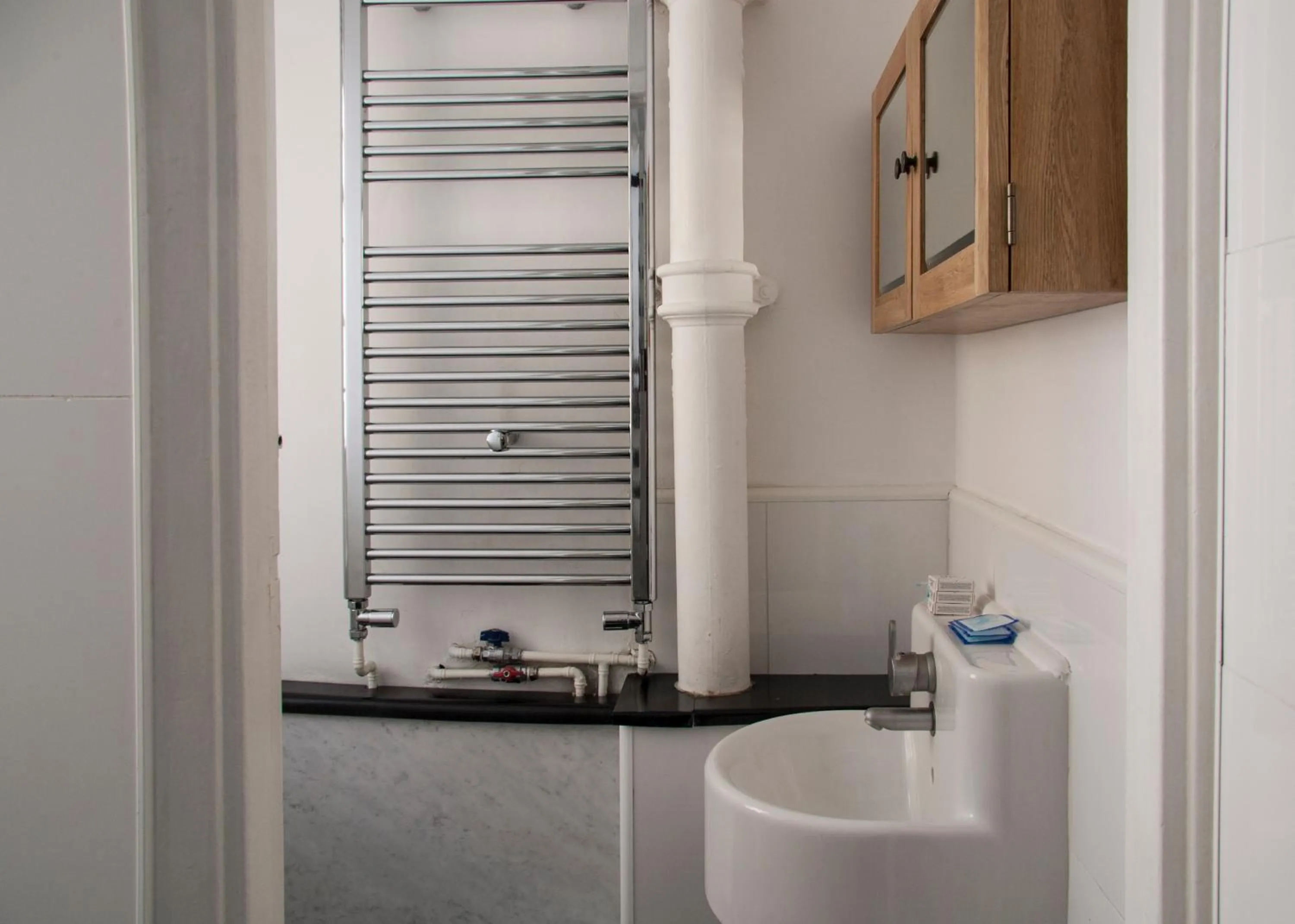 Bathroom in Caledonian Studio Flats