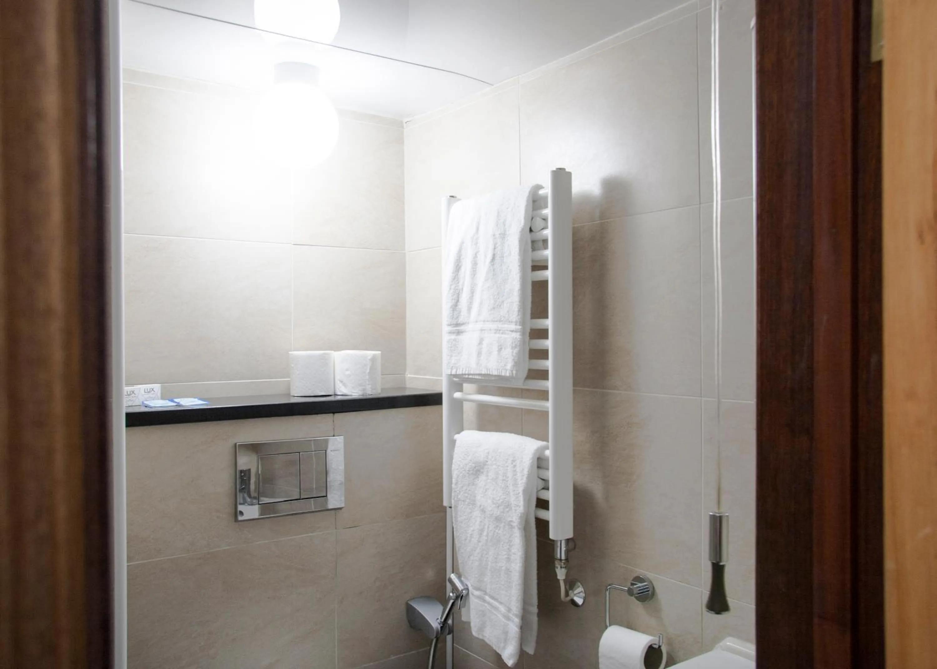 Bathroom in Caledonian Studio Flats