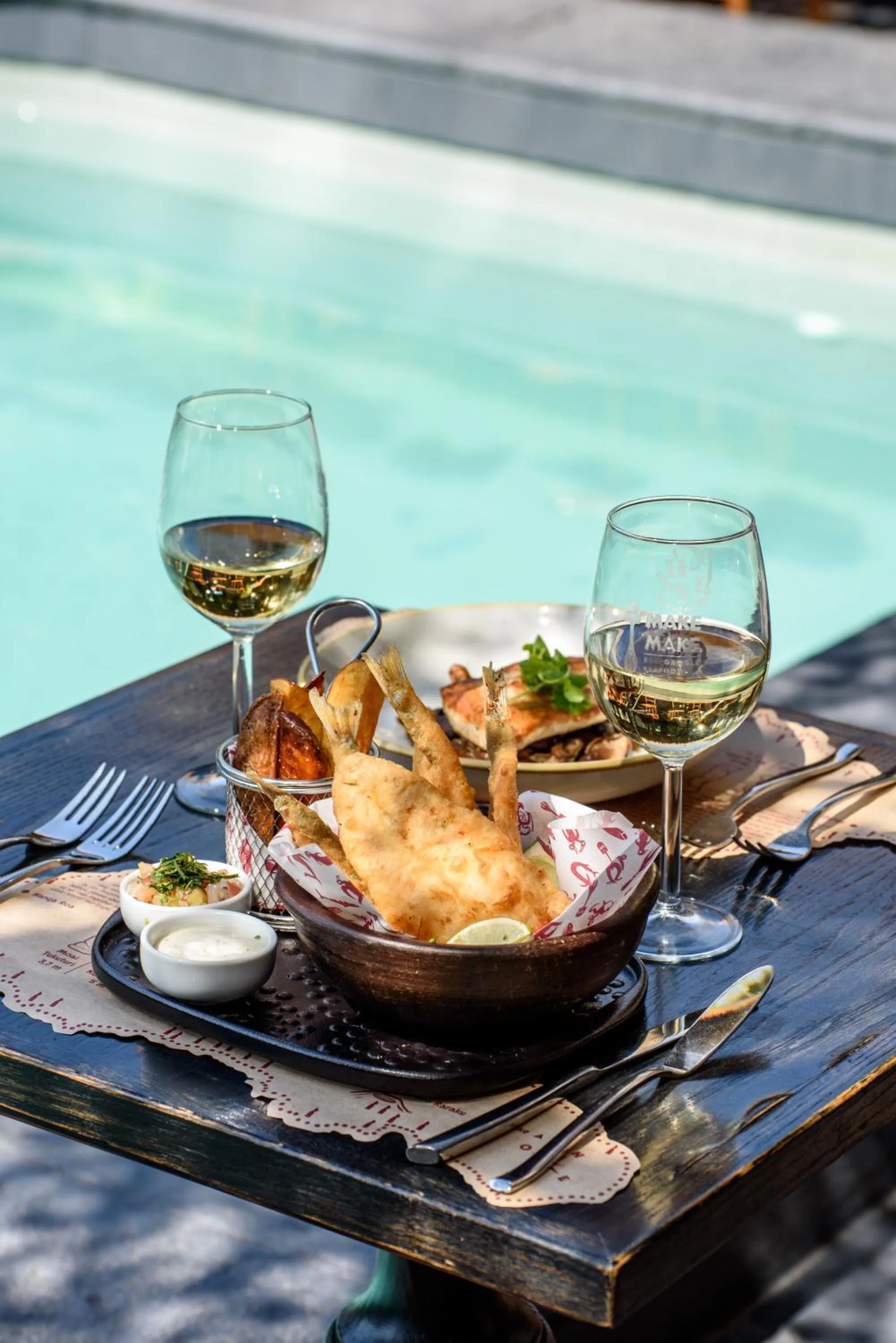 Restaurant/places to eat in Almacruz Hotel y Centro de Convenciones (Ex Galerías)