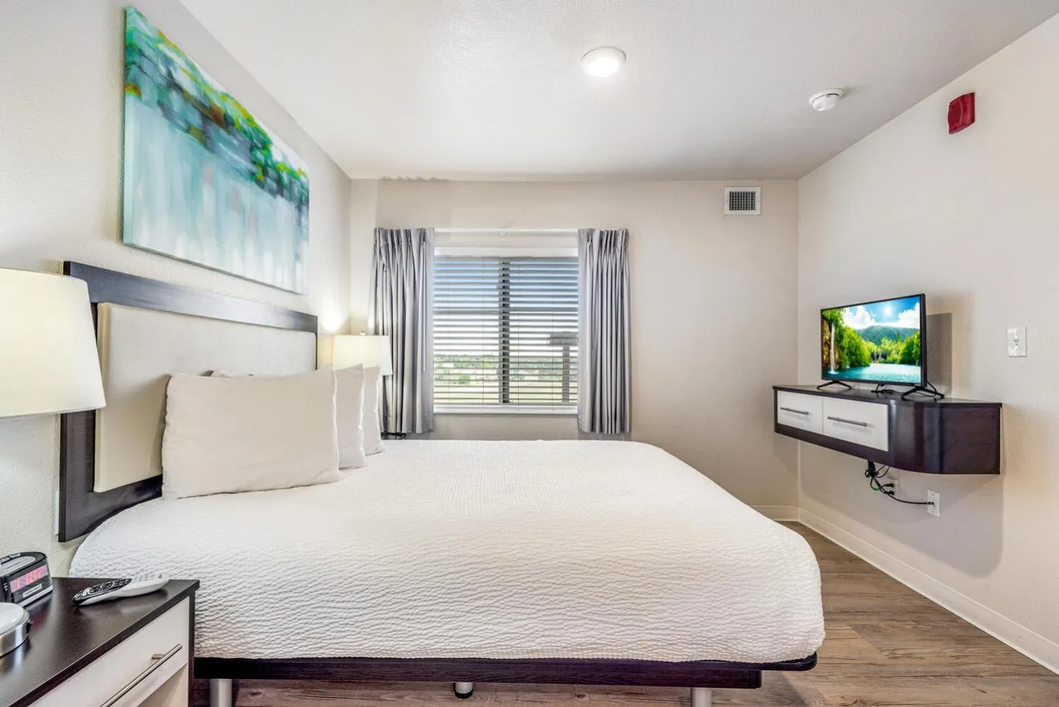 Bedroom, Bed in WaterWalk Denver Tech Center