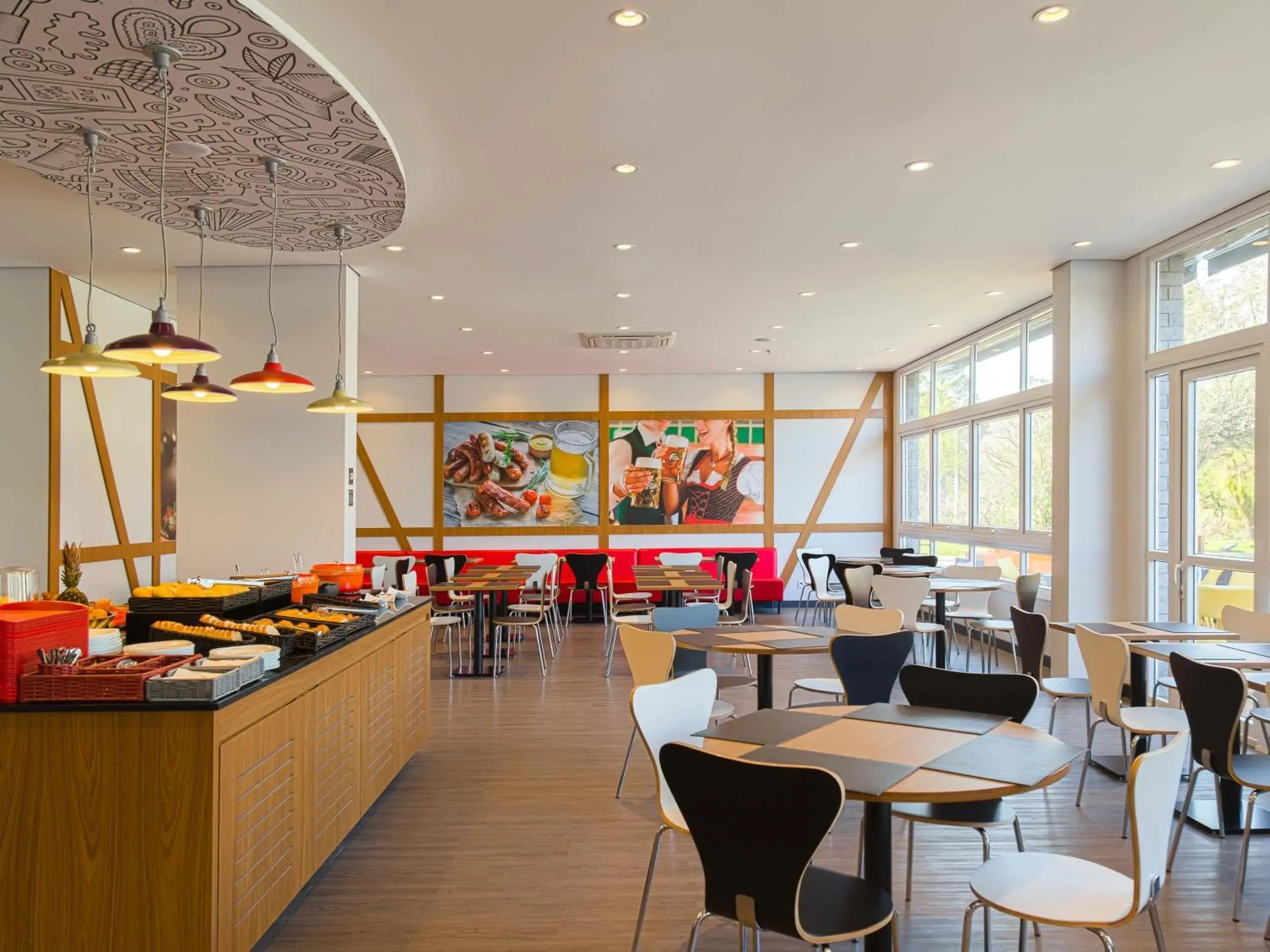 Restaurant/places to eat in ibis Igrejinha Restaurant/places to eat in ibis Igrejinha