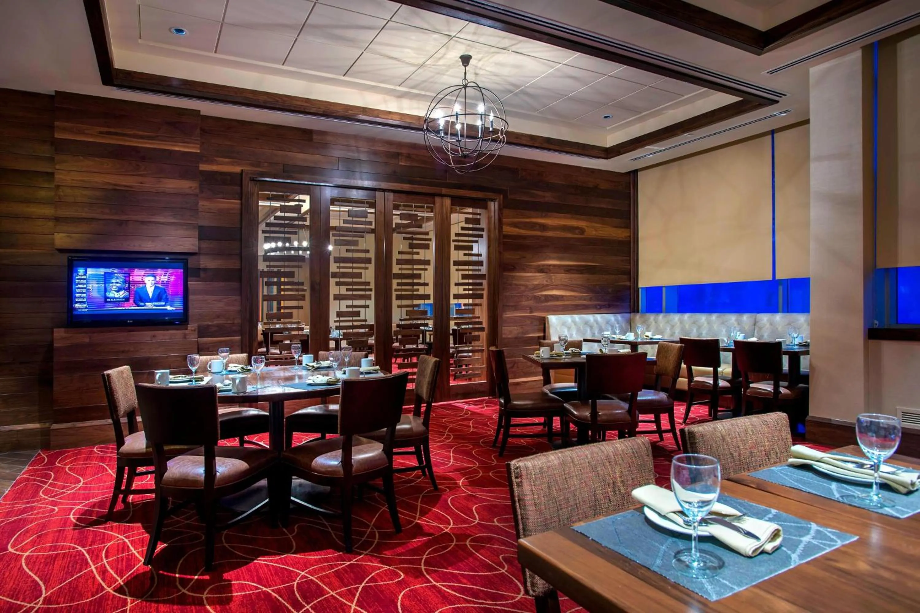 Restaurant/places to eat in Philadelphia Airport Marriott