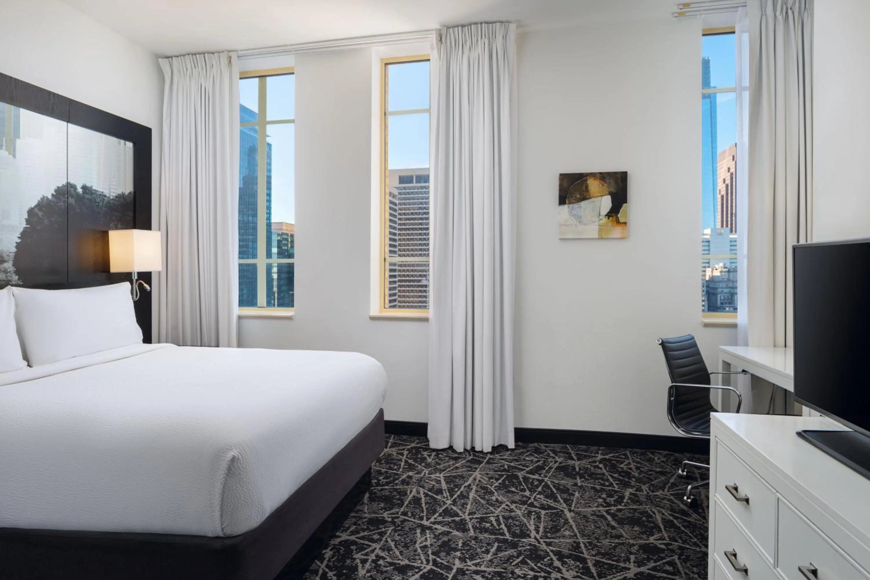 Photo of the whole room, Bed in Residence Inn by Marriott Philadelphia Center City