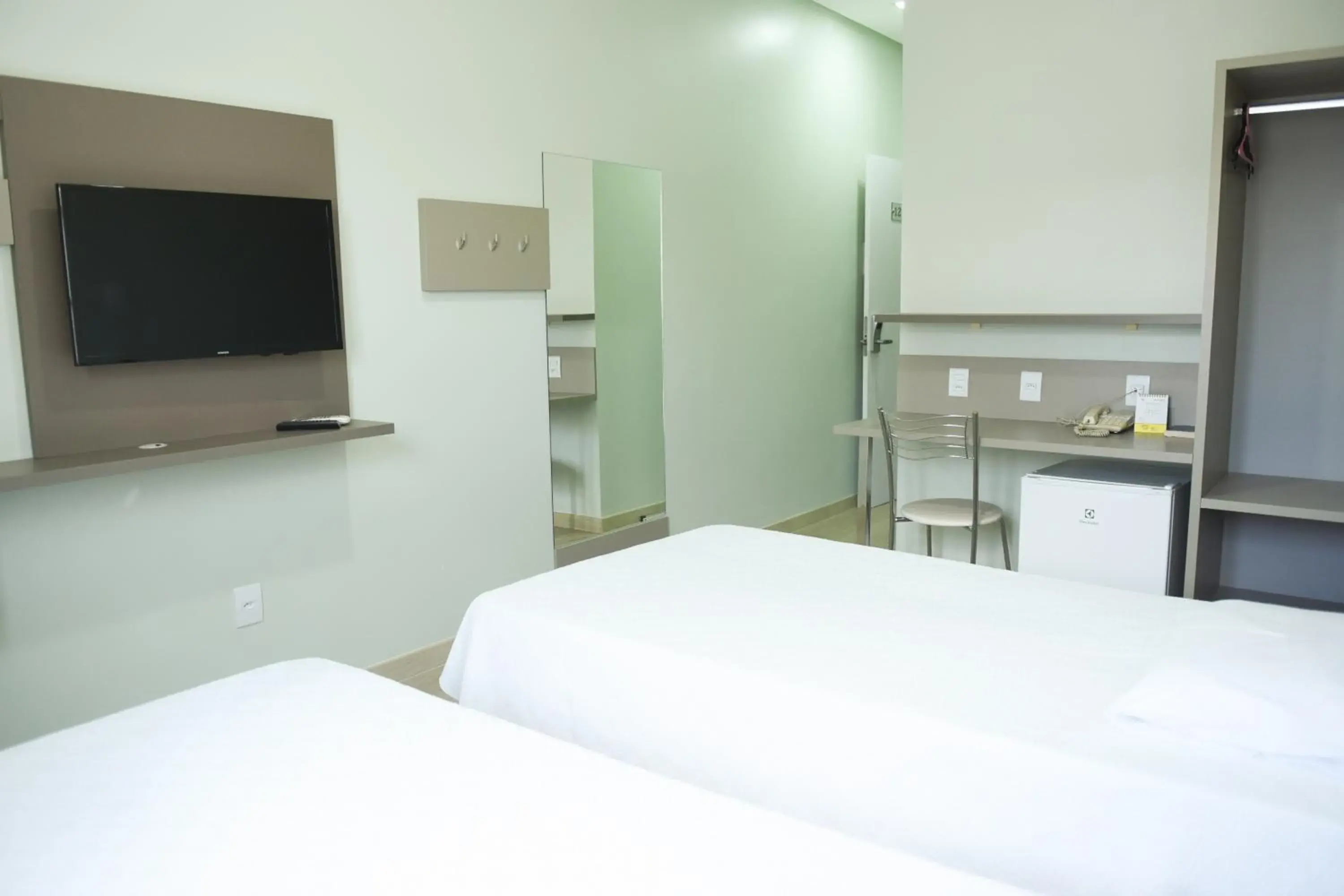 Deluxe Twin Room - single occupancy in Uiramutam Palace Hotel Deluxe Twin Room - single occupancy in Uiramutam Palace Hotel
