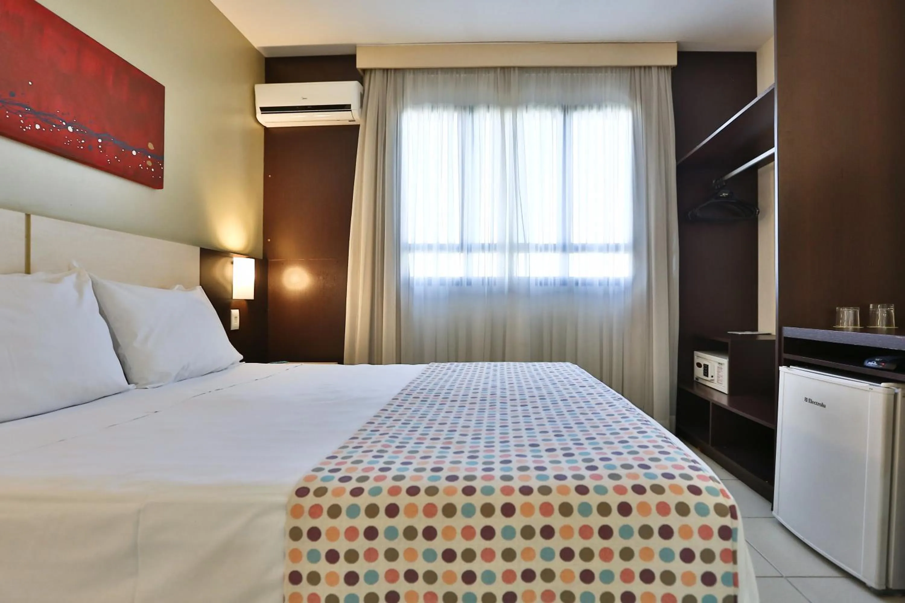 Photo of the whole room, Bed in Comfort Hotel Goiânia