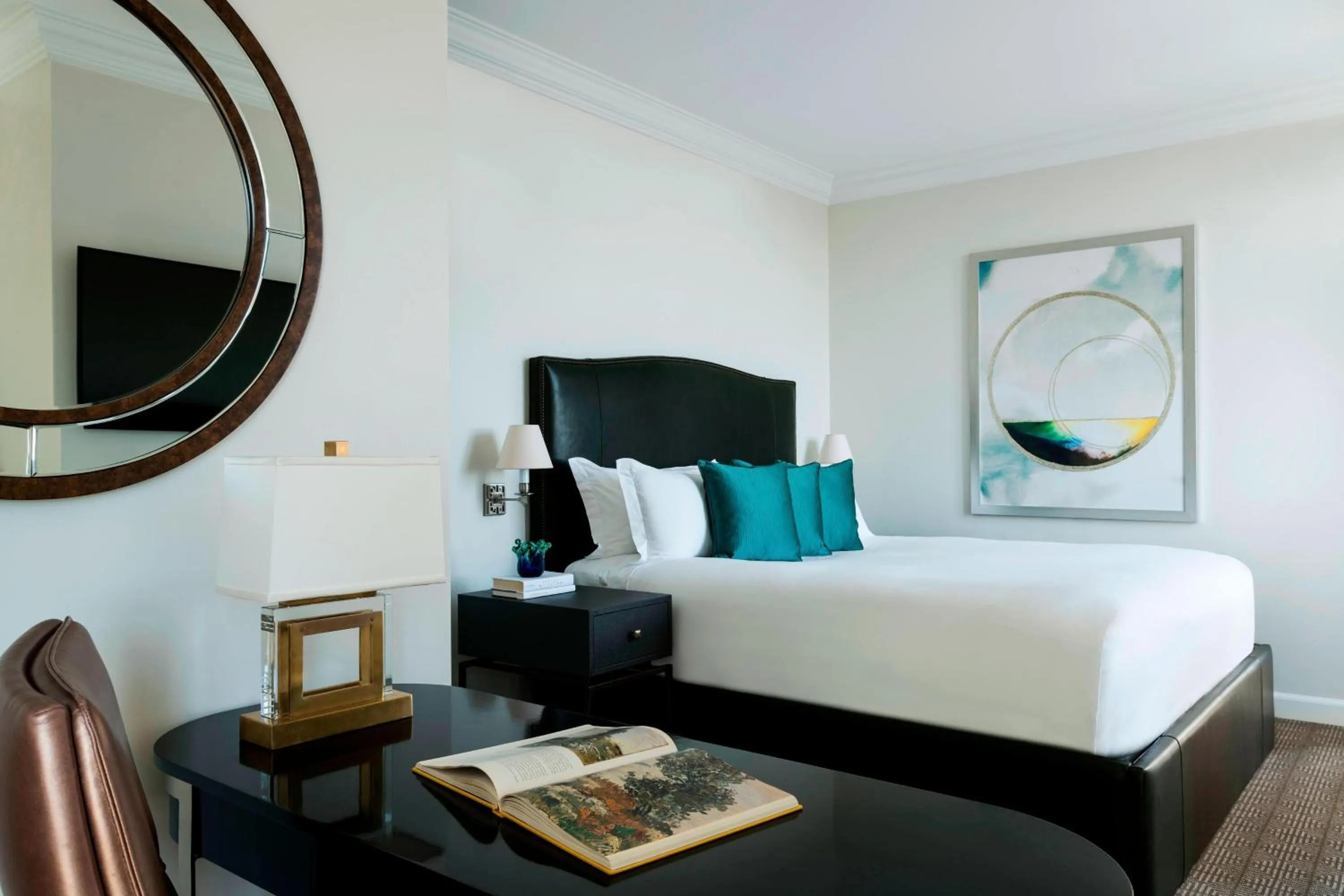 Bedroom, Bed in The Ritz-Carlton, Philadelphia