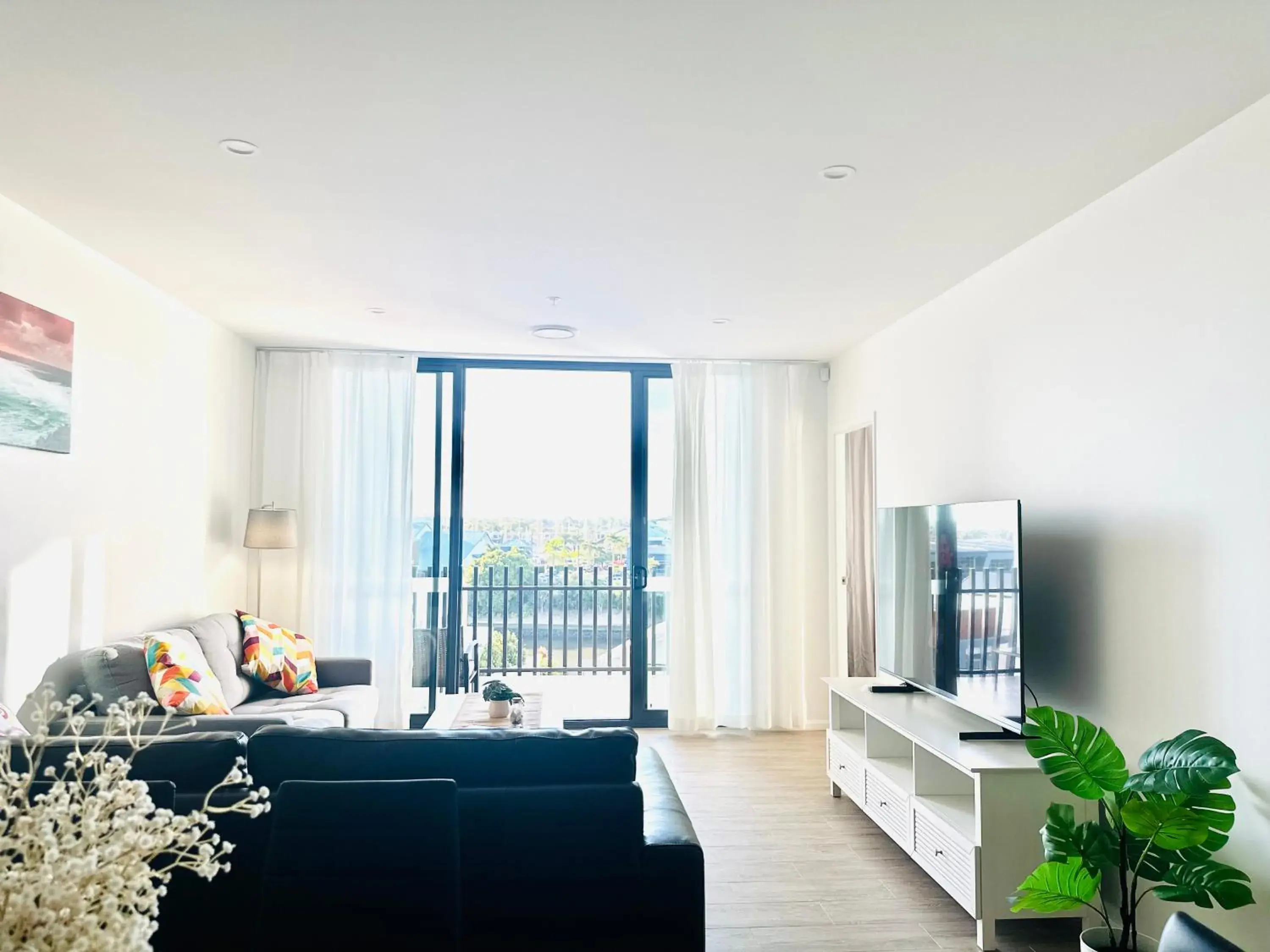 3 Bedroom Waterview Apartment in The Residences at The Peninsula 3 Bedroom Waterview Apartment in The Residences at The Peninsula