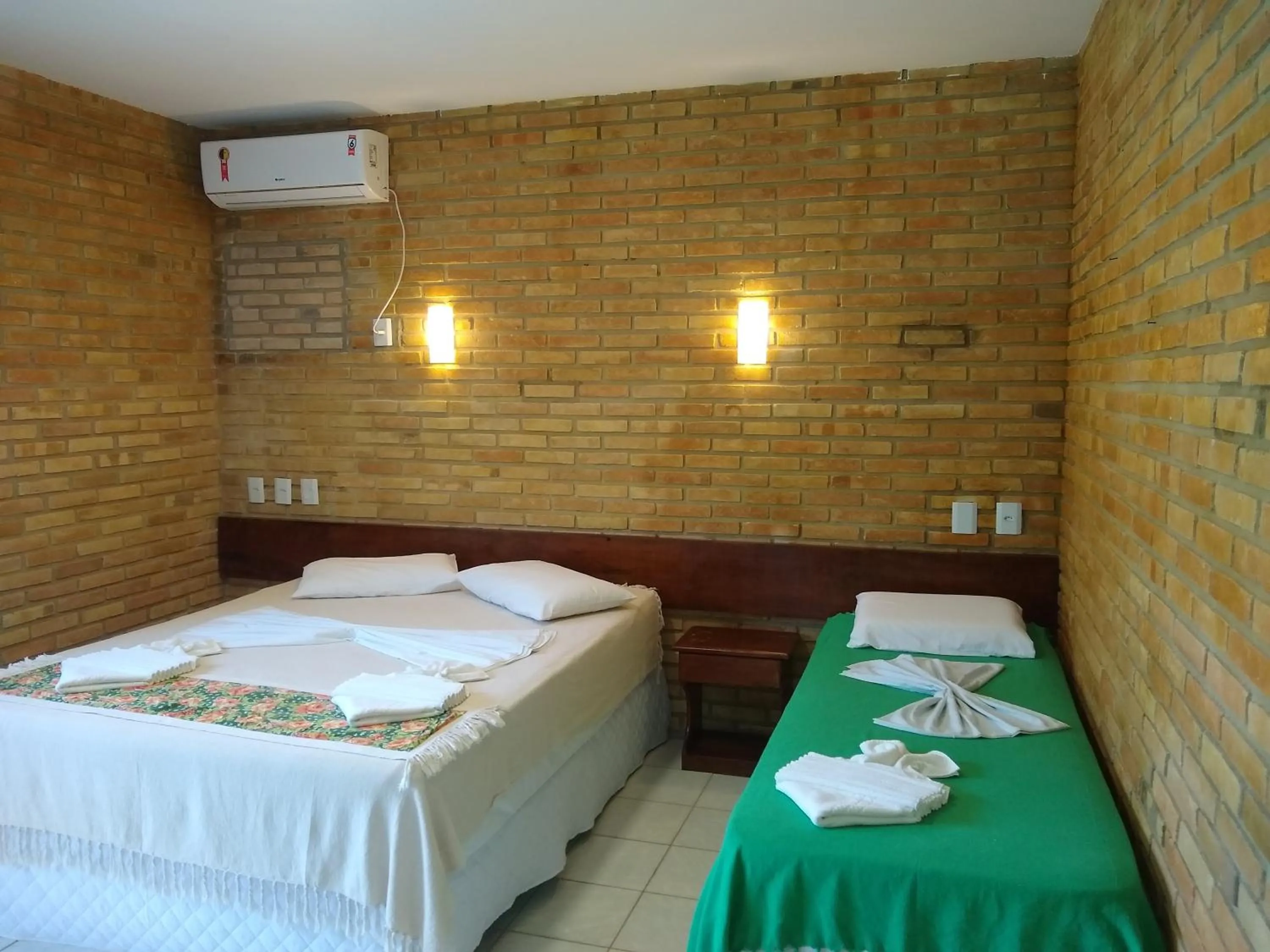 Hotel Pousada Porto do Colibri