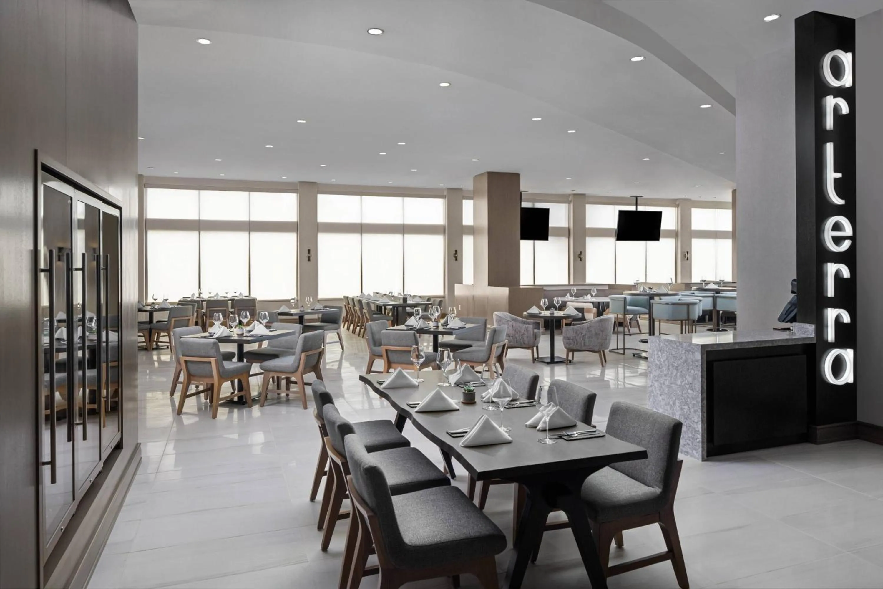 Restaurant/places to eat in San Diego Marriott Del Mar