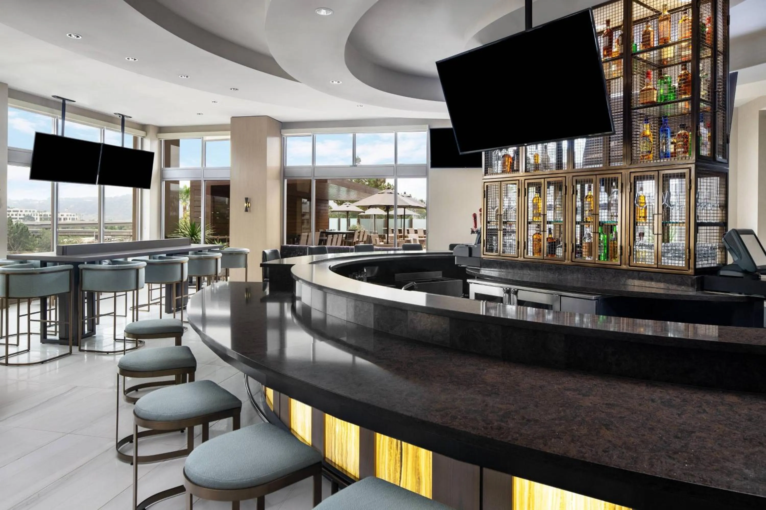 Lounge or bar in San Diego Marriott Del Mar