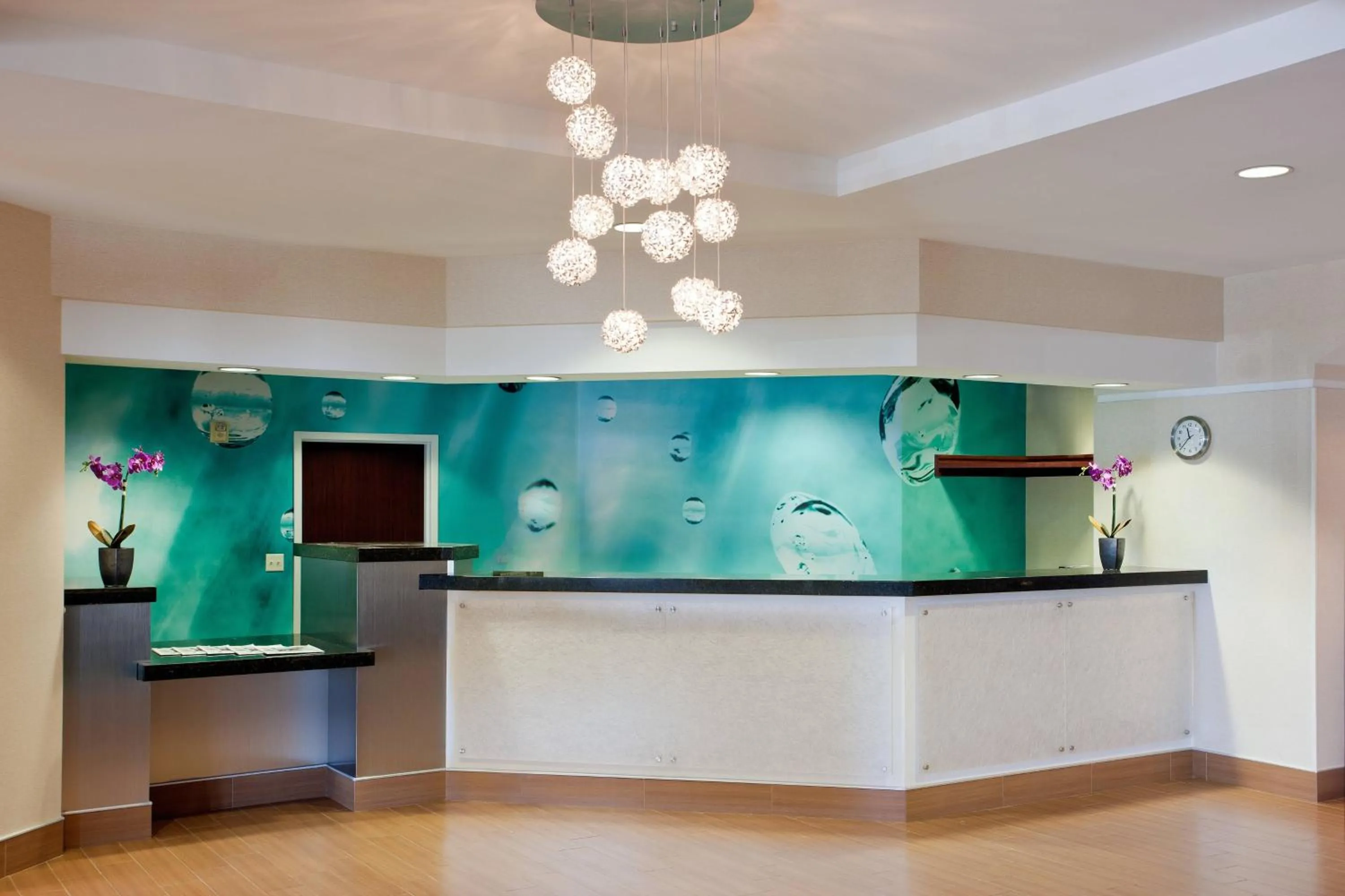 Lobby or reception in SpringHill Suites Los Angeles LAX/Manhattan Beach