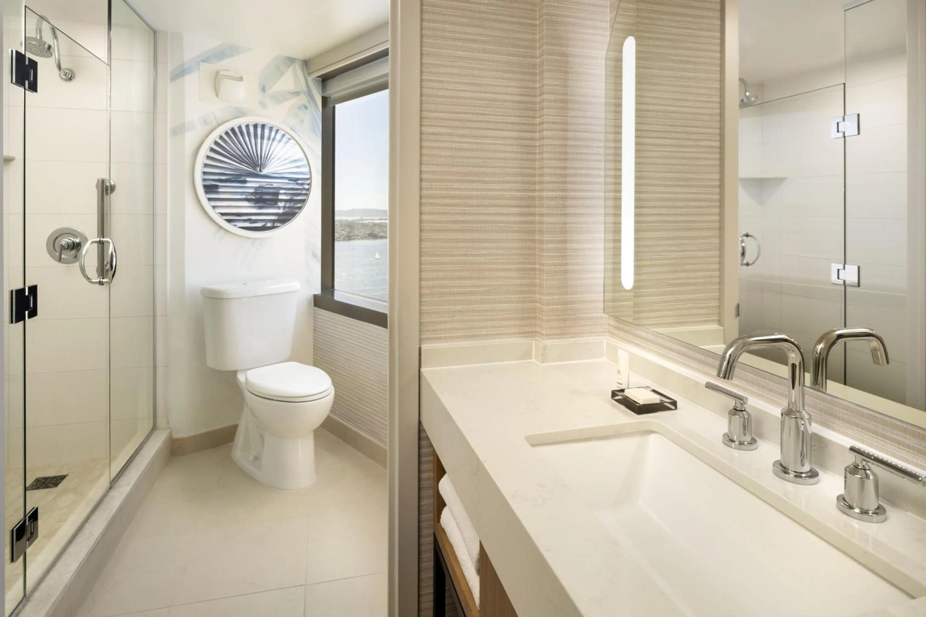 Bathroom in Marriott Marquis San Diego Marina