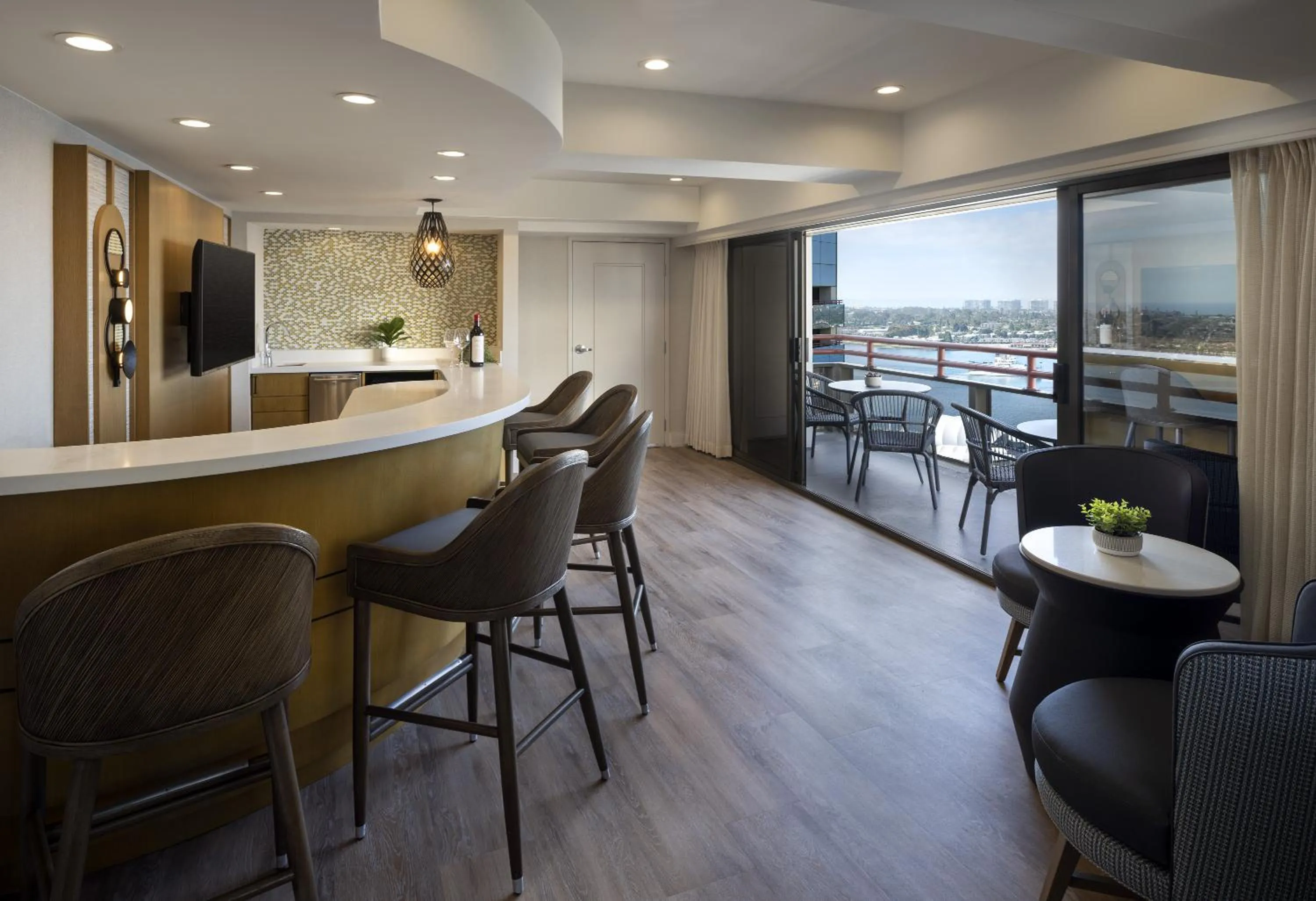 minibar in Marriott Marquis San Diego Marina