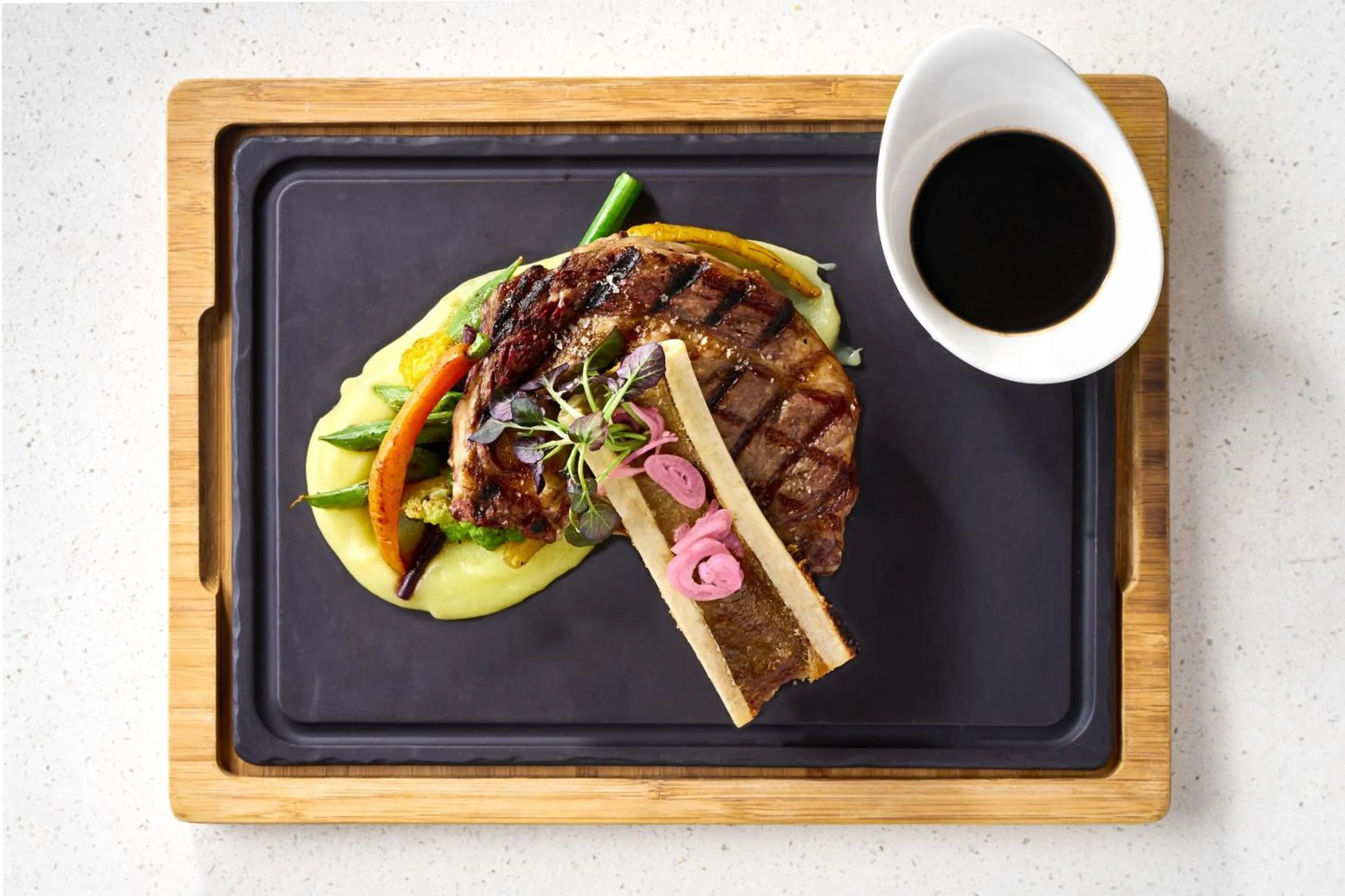 Restaurant/places to eat in Marriott Marquis San Diego Marina