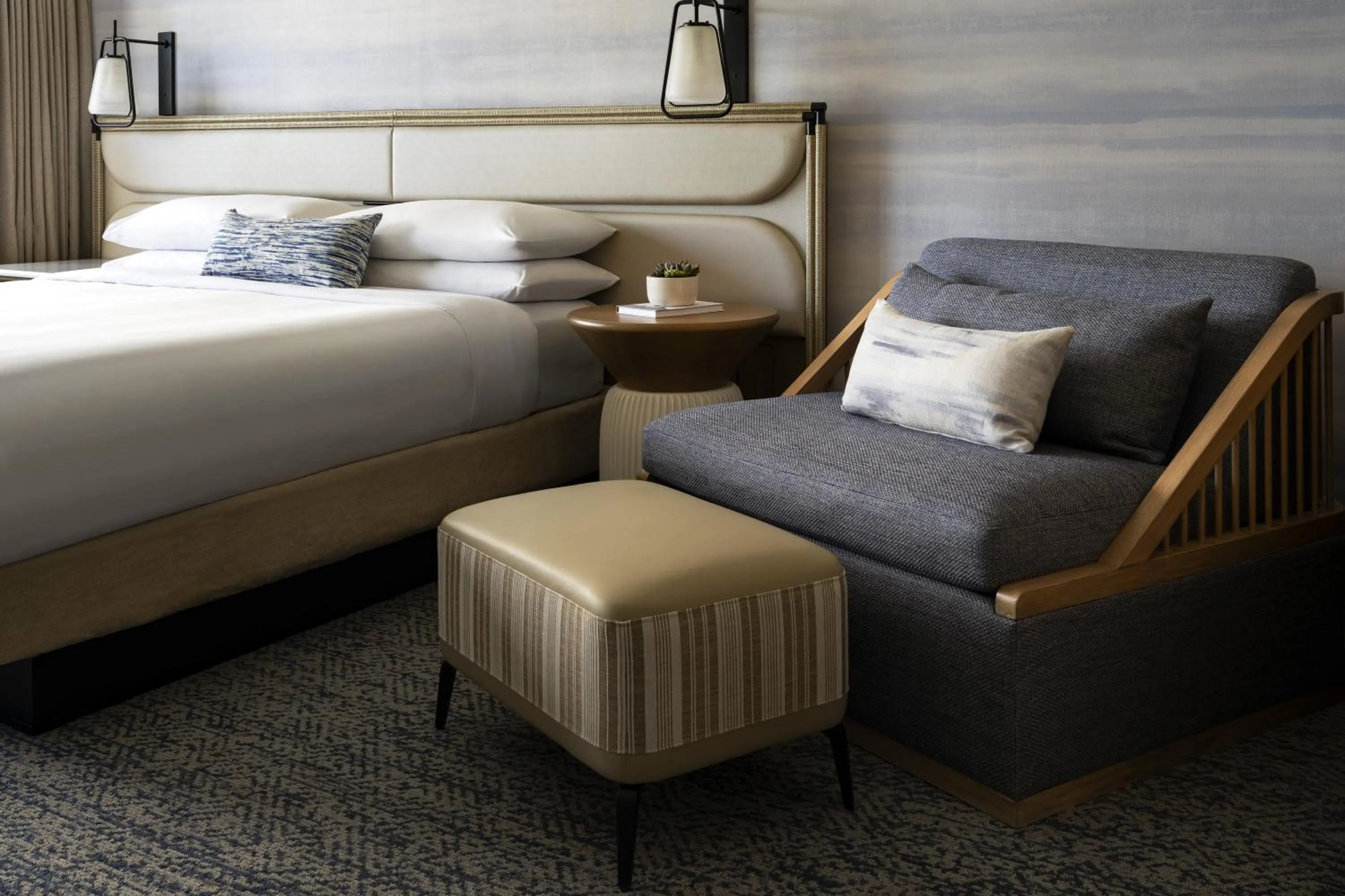 furniture, Bed in Marriott Marquis San Diego Marina