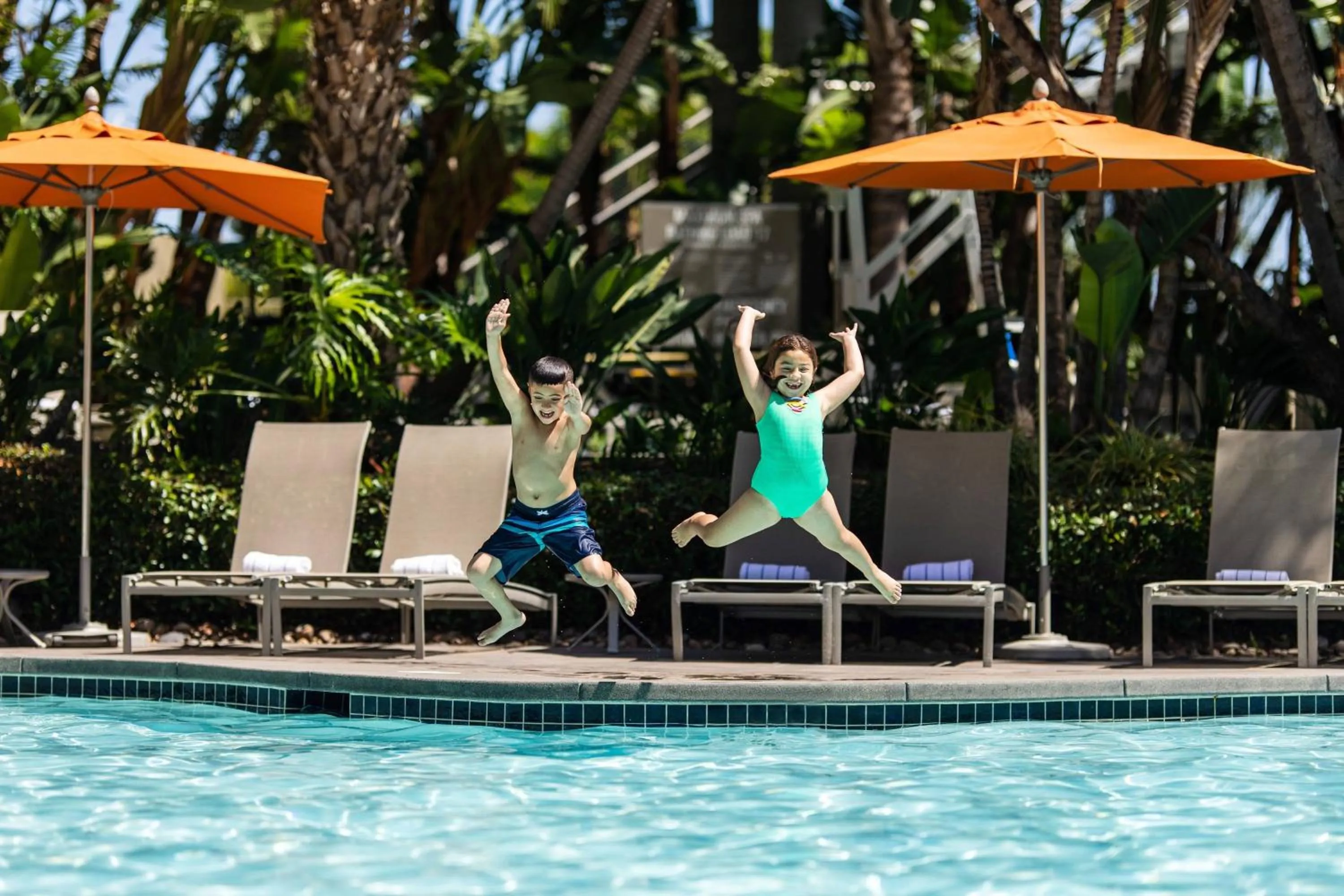 Swimming pool in Marriott Marquis San Diego Marina