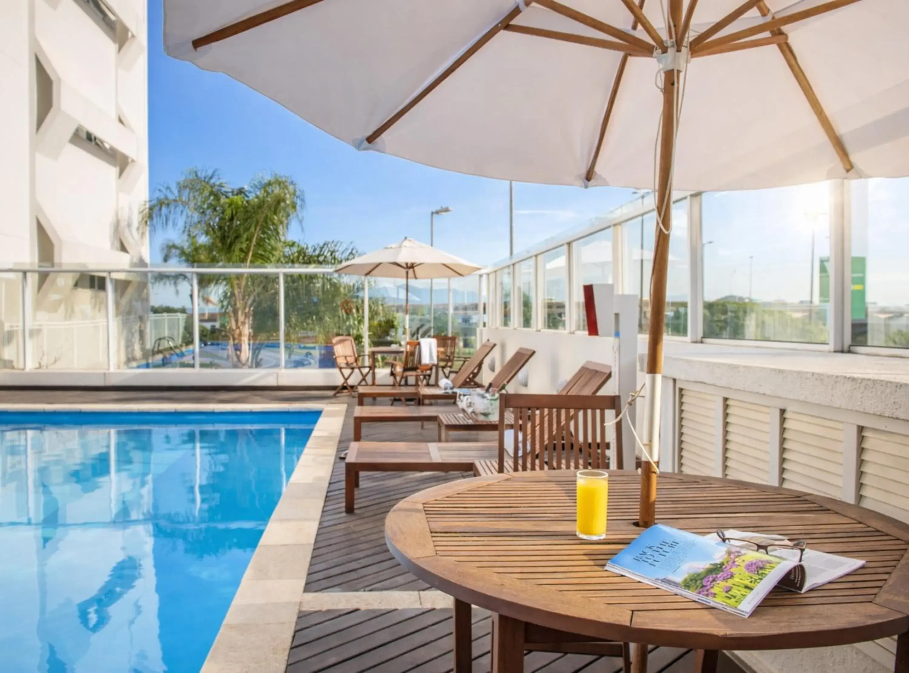 Swimming pool in Intercity Florianopolis Swimming pool in Intercity Florianopolis