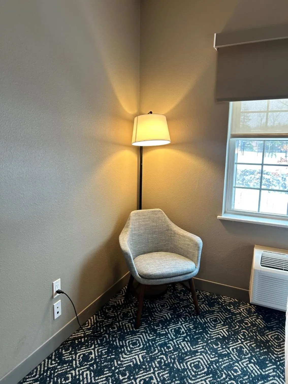 Country Inn & Suites by Radisson, Manchester Airport, NH